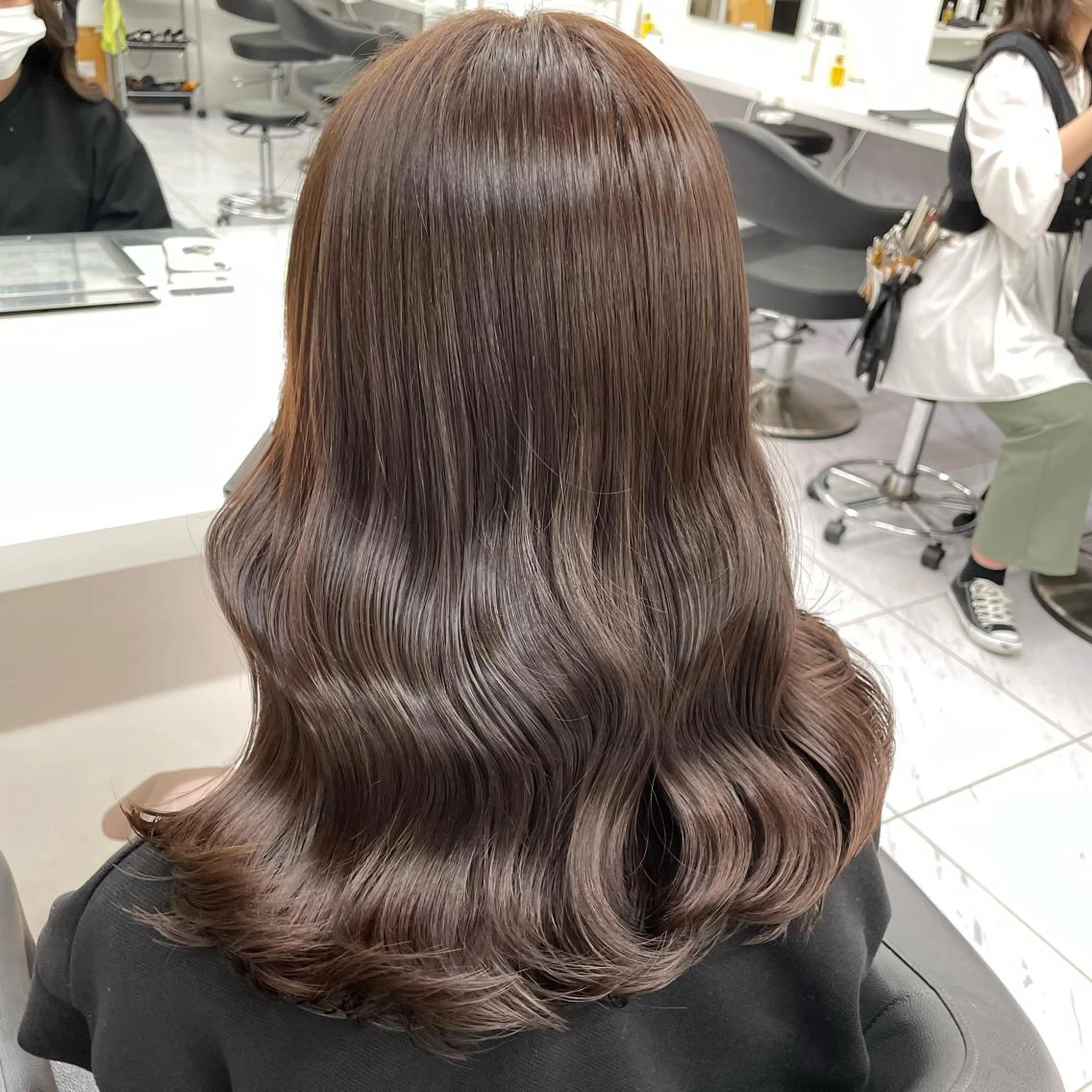 セミロング カラー *モデル募集🤍横浜 透明感カラー🫧のヘアスタイル