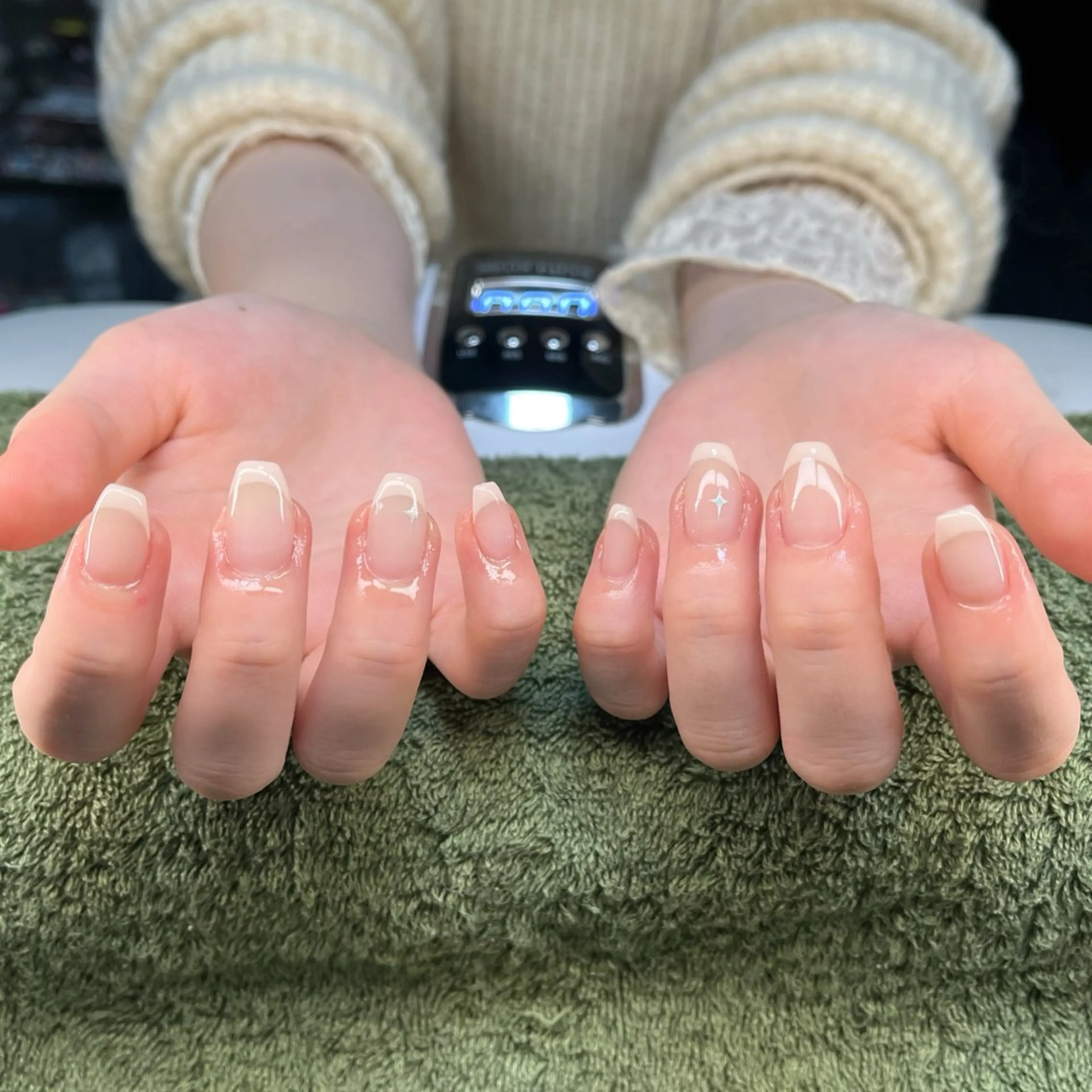 ネイル ハンドネイル フットネイル MHR nailのネイルデザイン