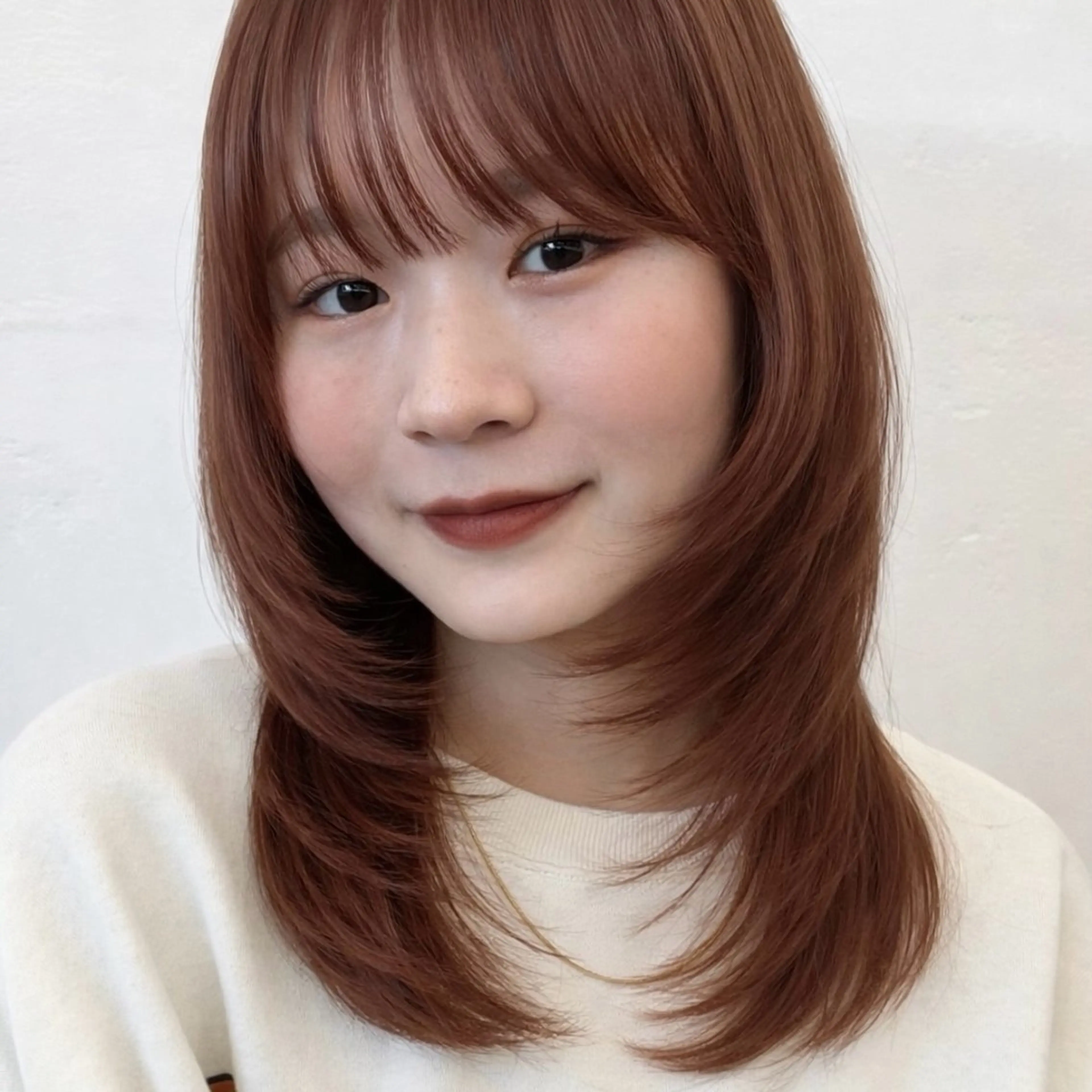 ミディアム カラー ヘアアレンジ ベージュカラー ブリーチ オレンジ ピンクカラー レッドカラー 似合わせカット/ダブ ルカラー💫AINAのヘアスタイル