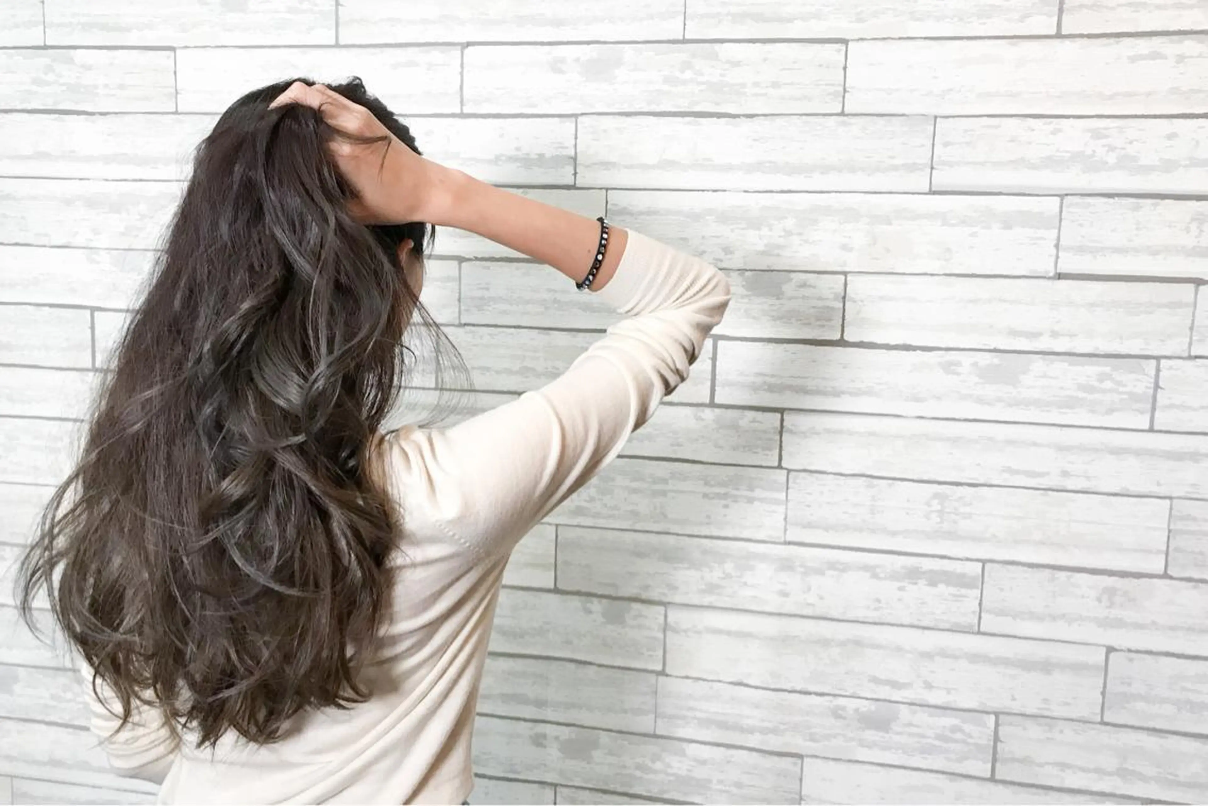 ロング カラー ヘアアレンジ アッシュ ダブルカラー グレージュ ANBEL所属・ANBEL代表 西尾裕樹のヘアスタイル