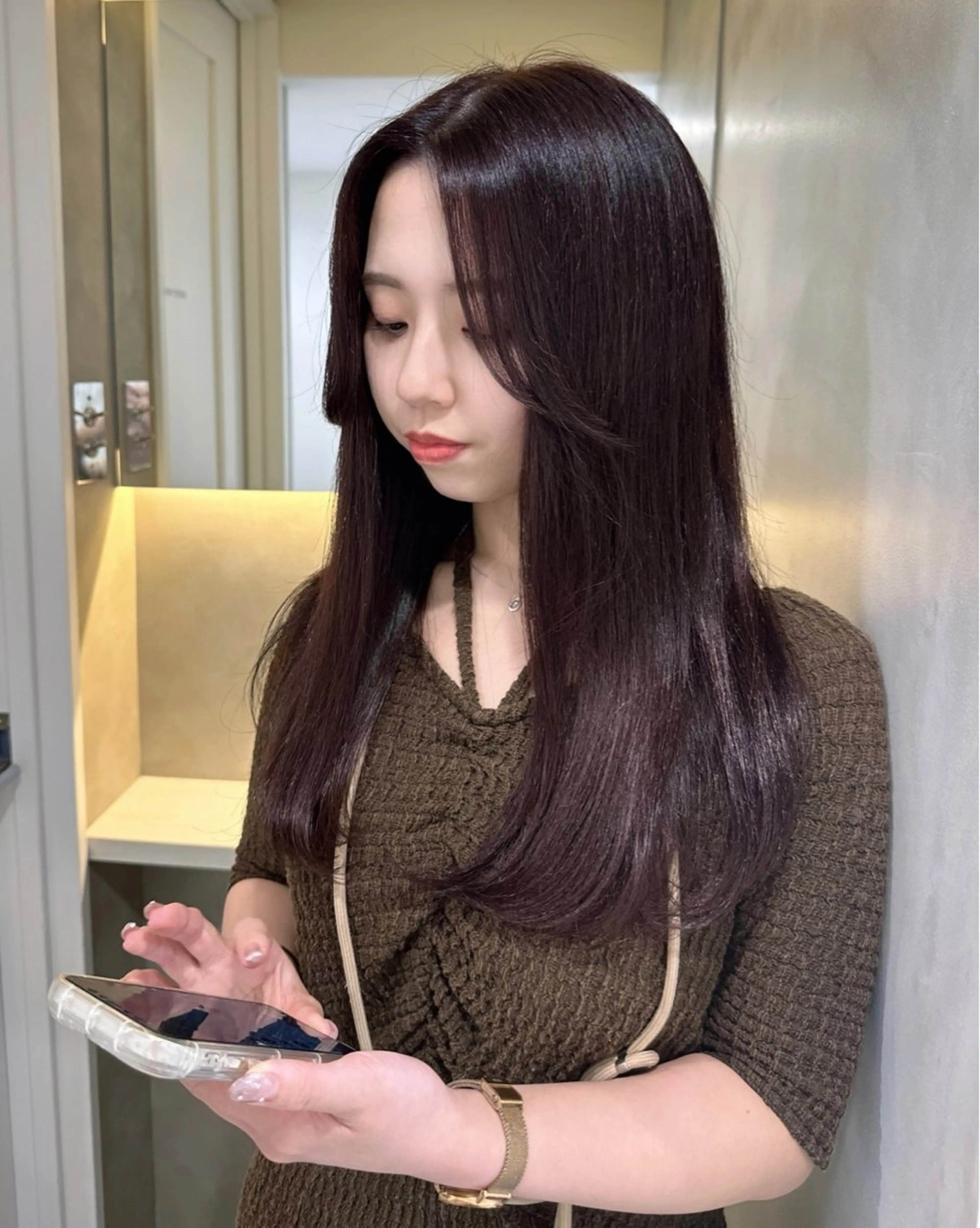 セミロング ヘアカラー トリートメント 髪質改善×艶カラー / sayaka🤍のヘアスタイル