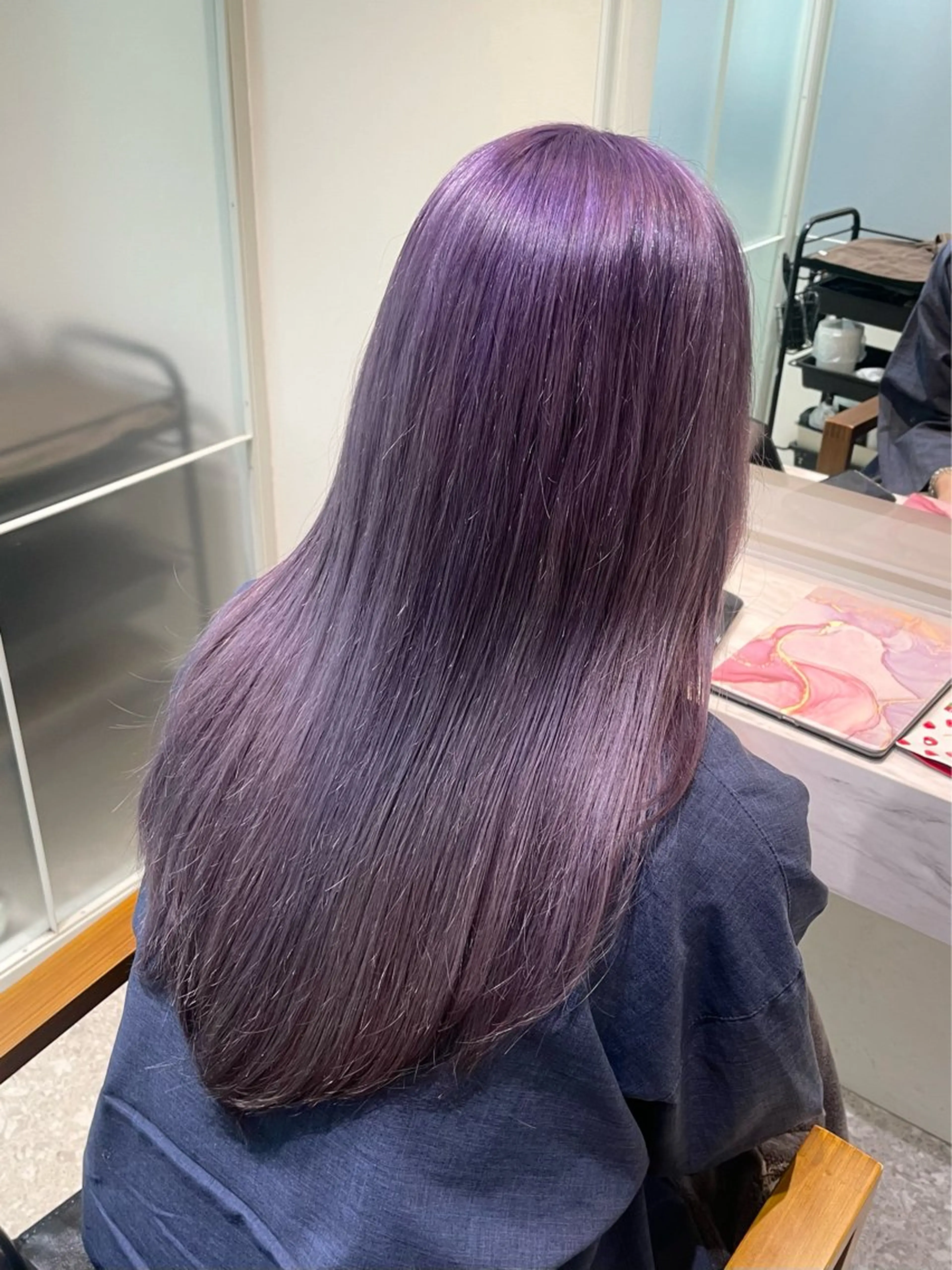 ロング カラー ブリーチ ハイトーンカラー ラベンダーカラー ヘアカラー オザキクウガ/ ブリーチ/髪質改善のヘアスタイル