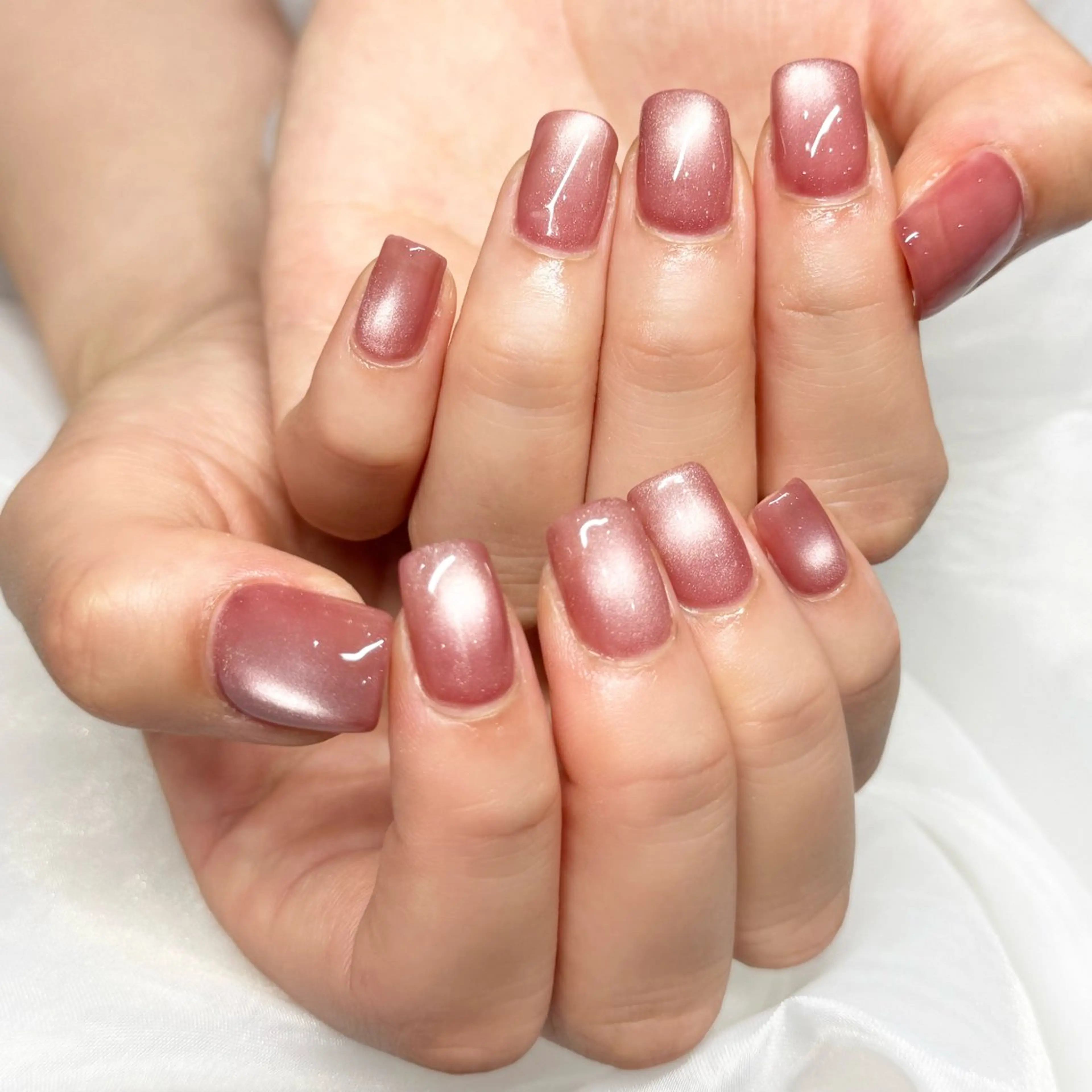 ネイル マグネットネイル ピンク ハンドネイル Carina Nail所属・CarinaNail Chieのネイルデザイン