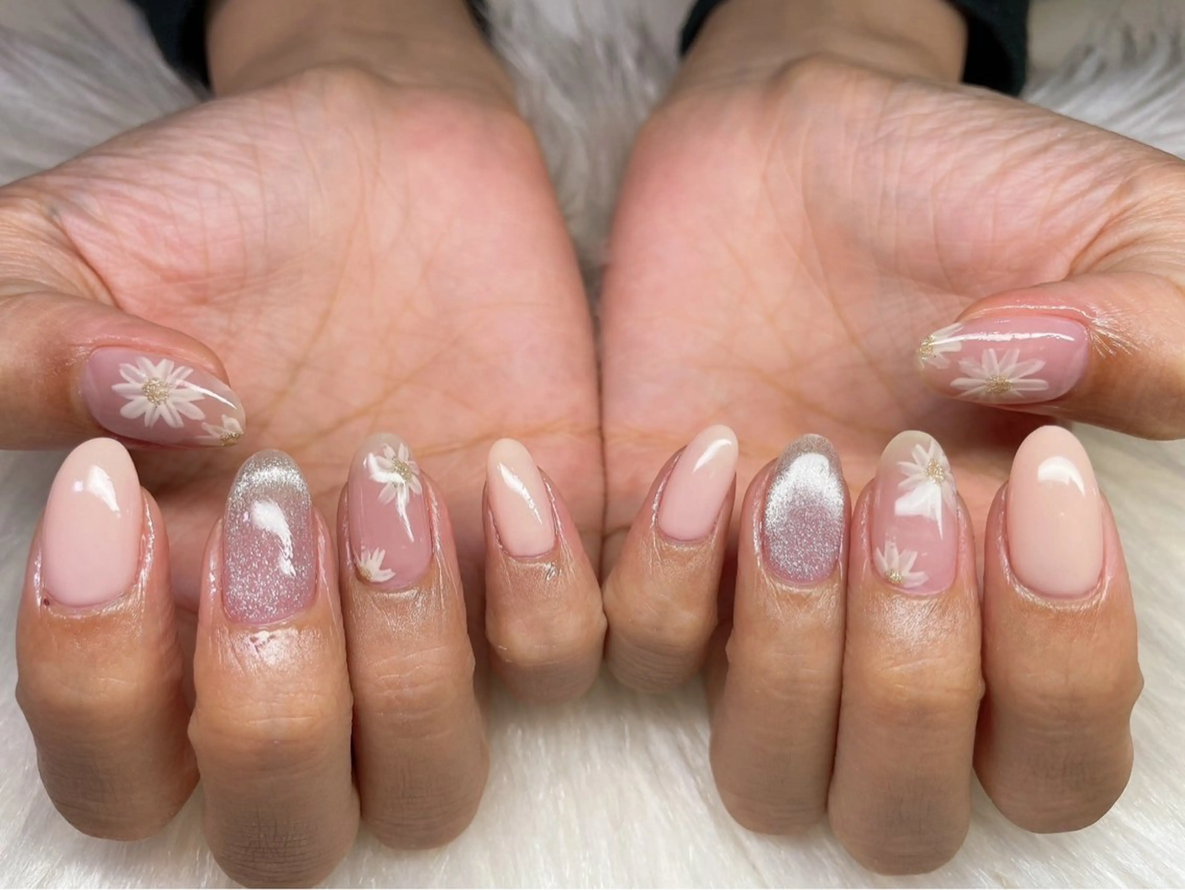 ネイル 持ち込み ハンドネイル ティーエヌ 金山駅東口店のネイルデザイン