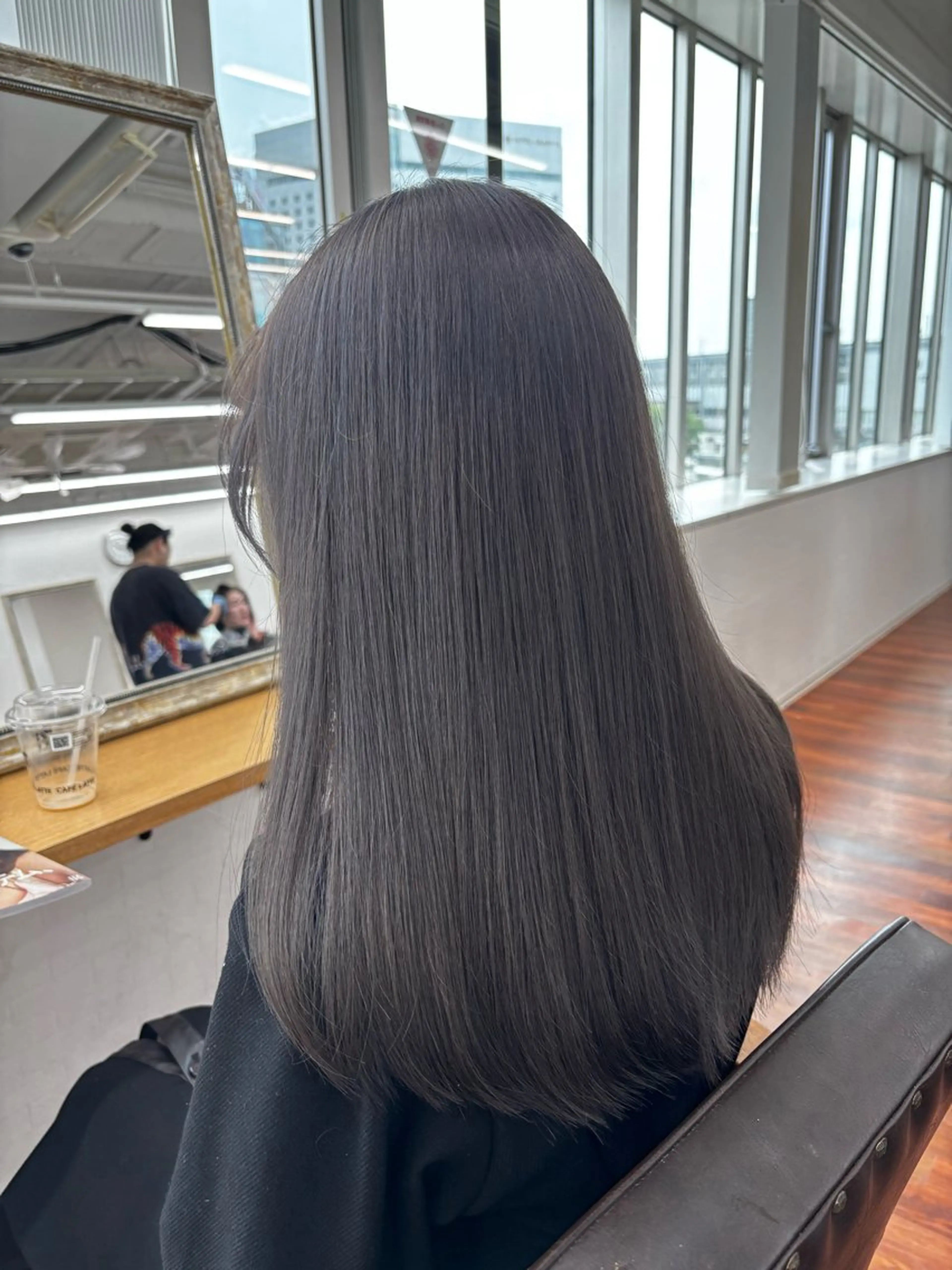 ロング カラー ヘアアレンジ ブリーチ 透明感カラー ヘアカラー トリートメント グランルッソ所属・岡山× バレイヤージュカラーのヘアスタイル