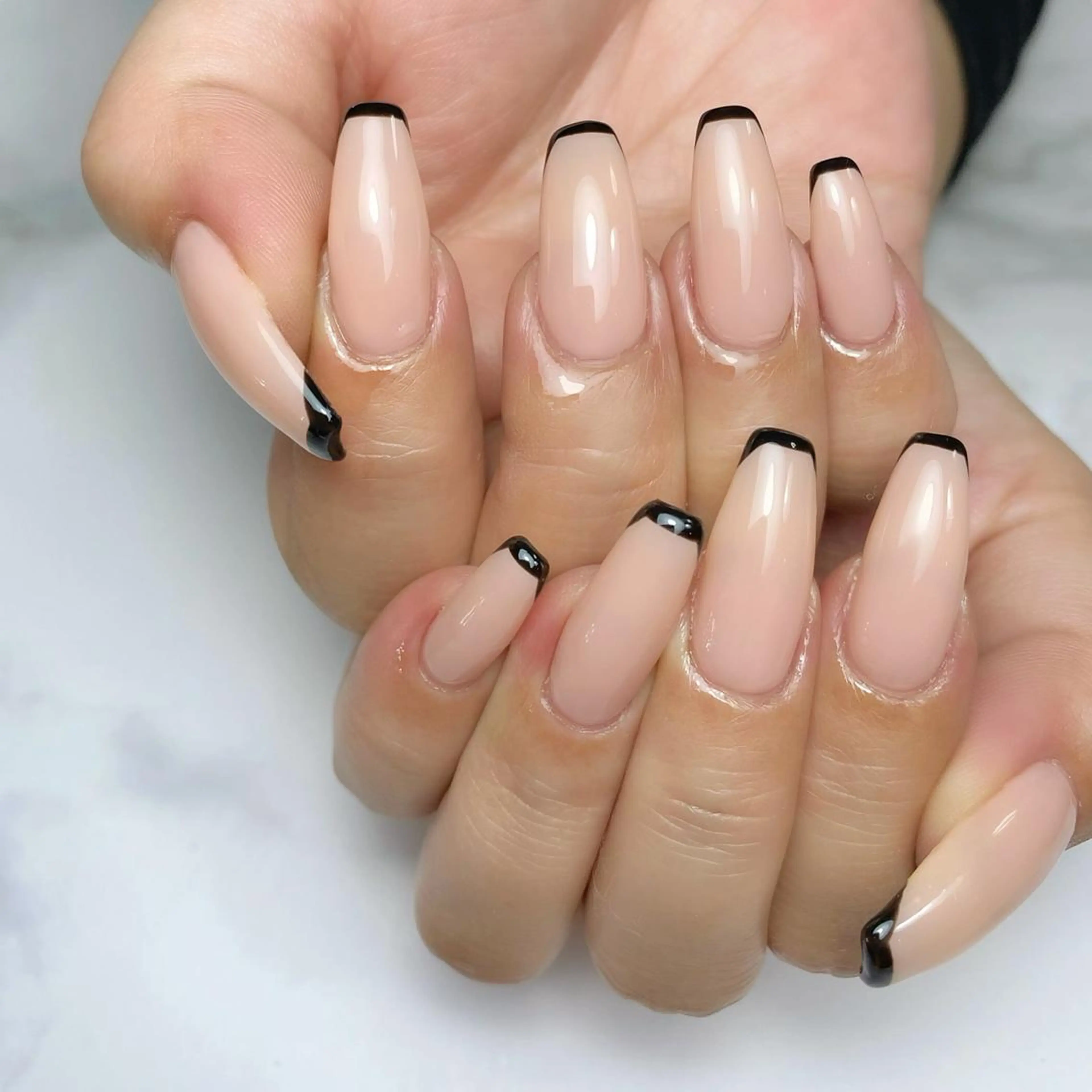 ネイル フレンチネイル ハンドネイル Nail ameria megu所属・ameria meguのネイルデザイン
