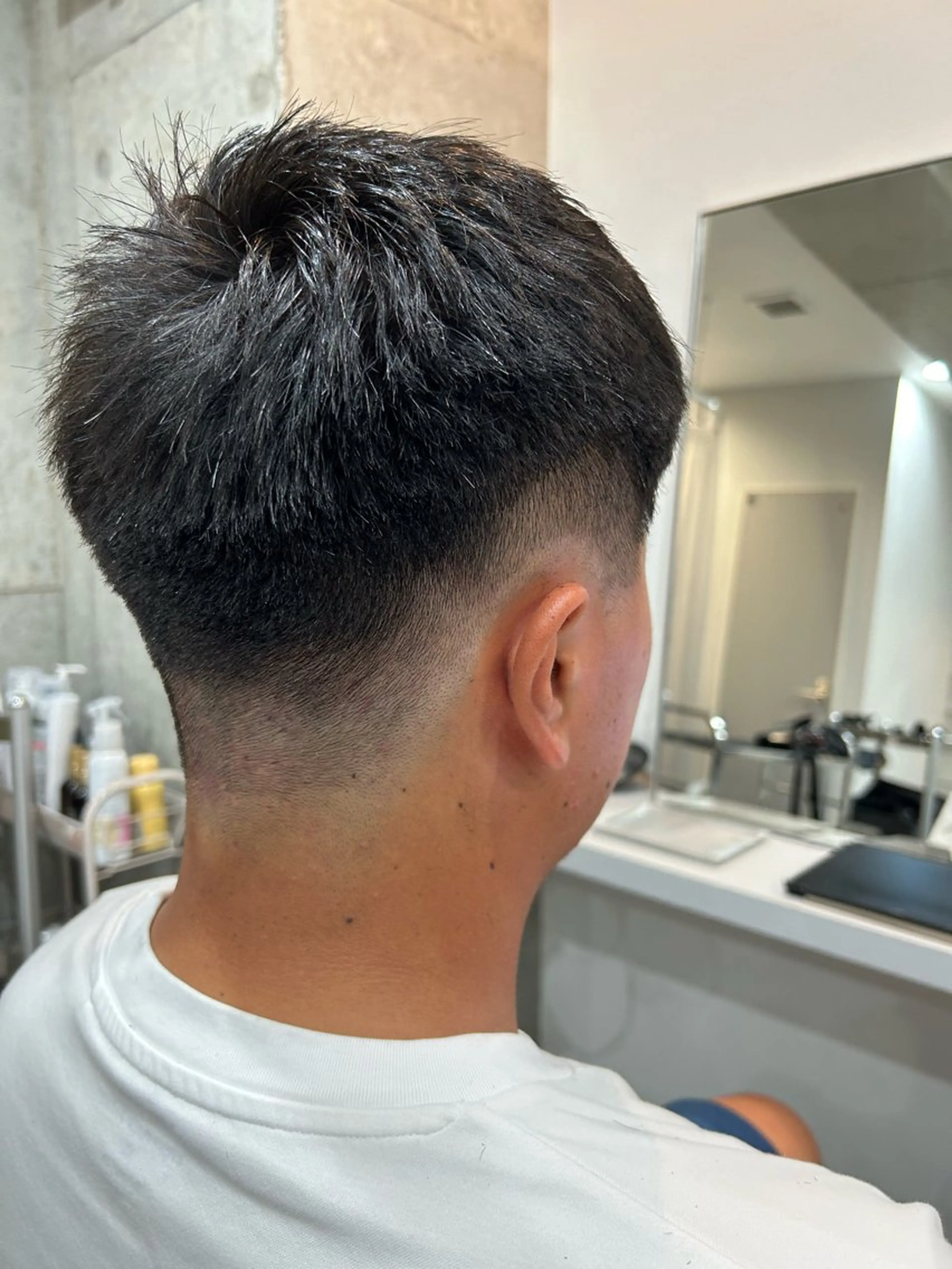 メンズ インナーカラー 🌍櫻井海星のヘアスタイル