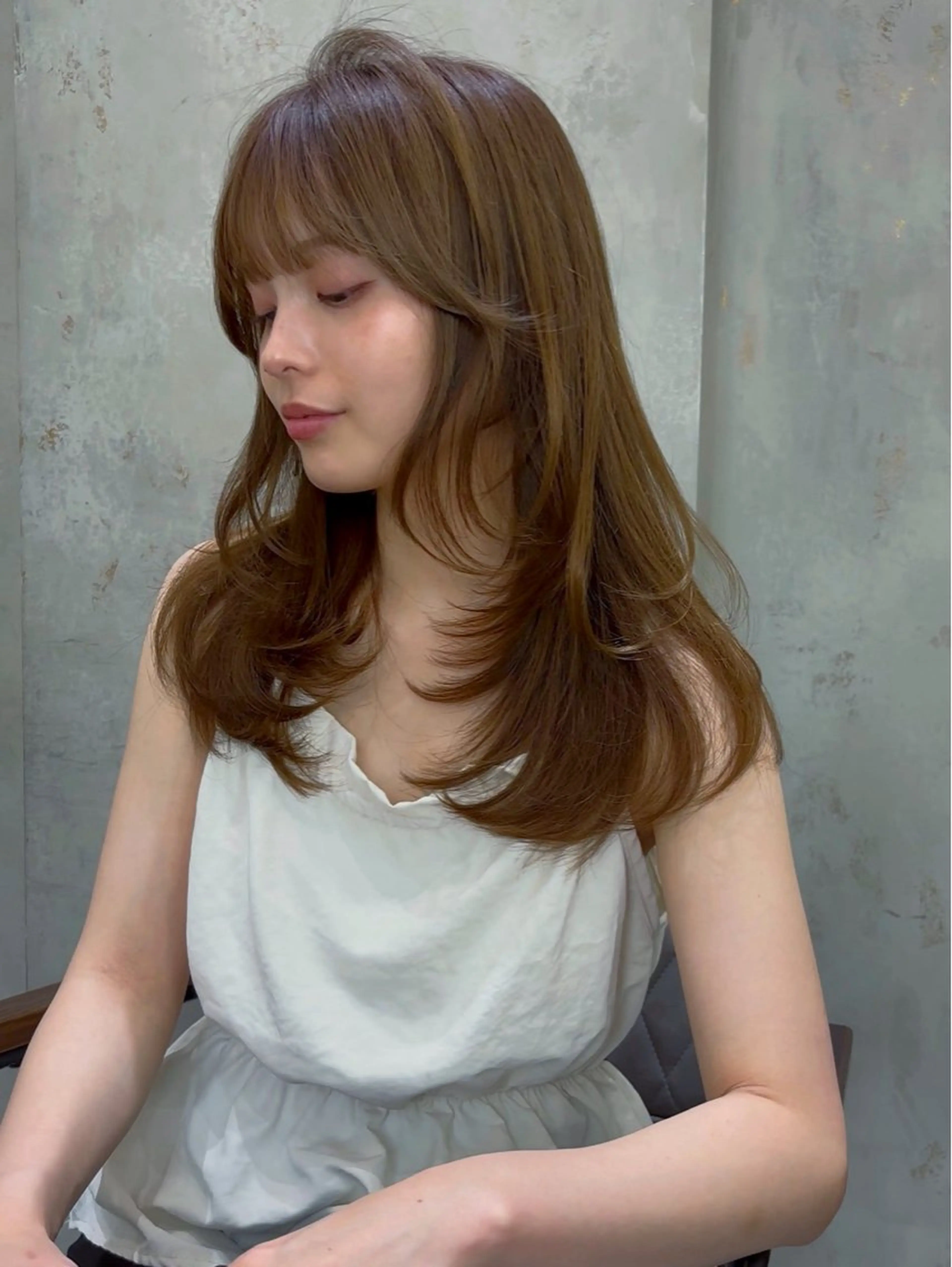 ミディアム カラー ブリーチ ブリーチなしカラー 髪質改善 レイヤーカット 縮毛矯正 【美髪矯正】 吉村　清志のヘアスタイル