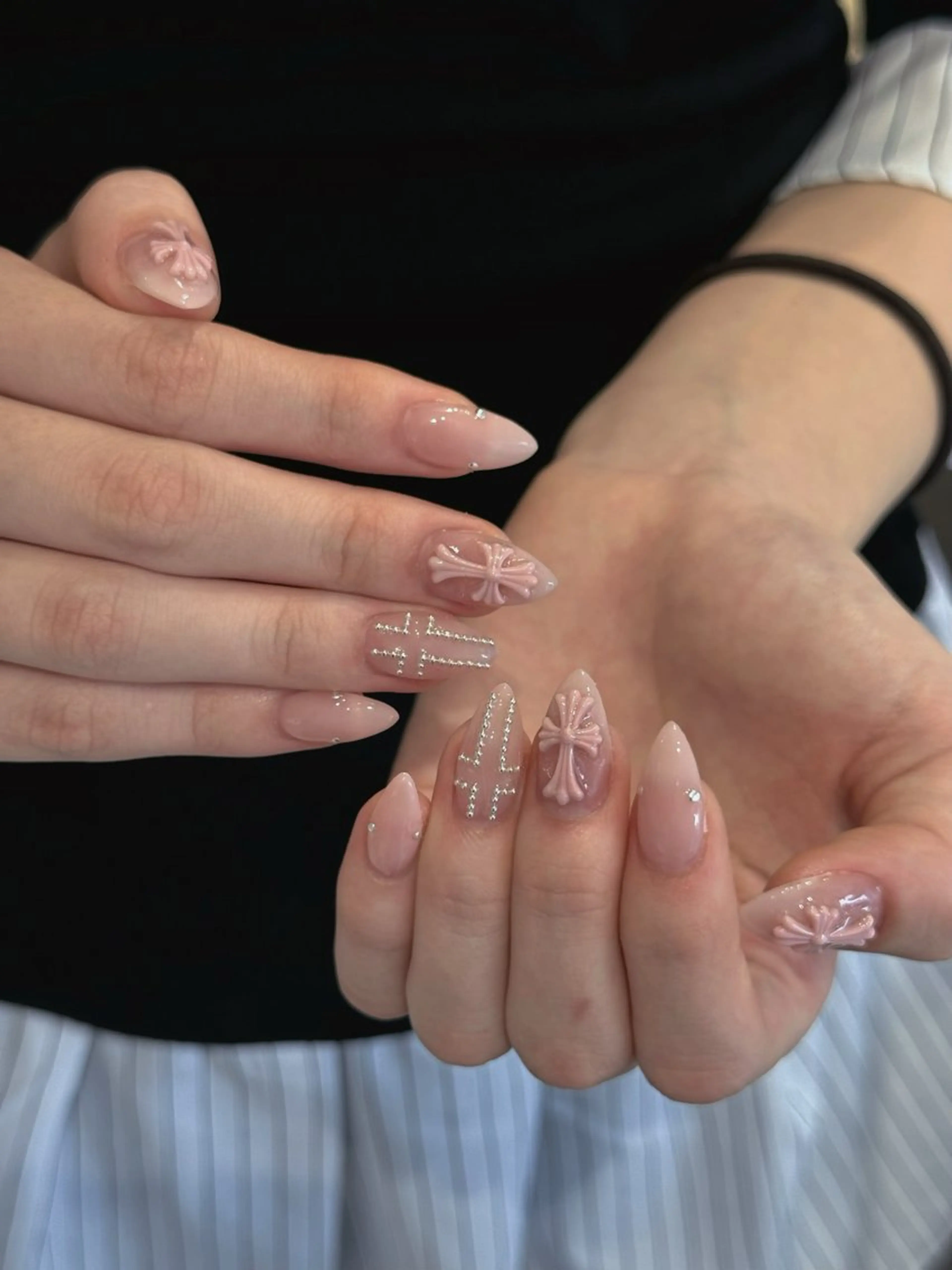 ネイル オーロラネイル ボルドー ブラウン 氷ネイル・うるうるネイル キラキラネイル ハンドネイル Julli ジュリのネイルデザイン