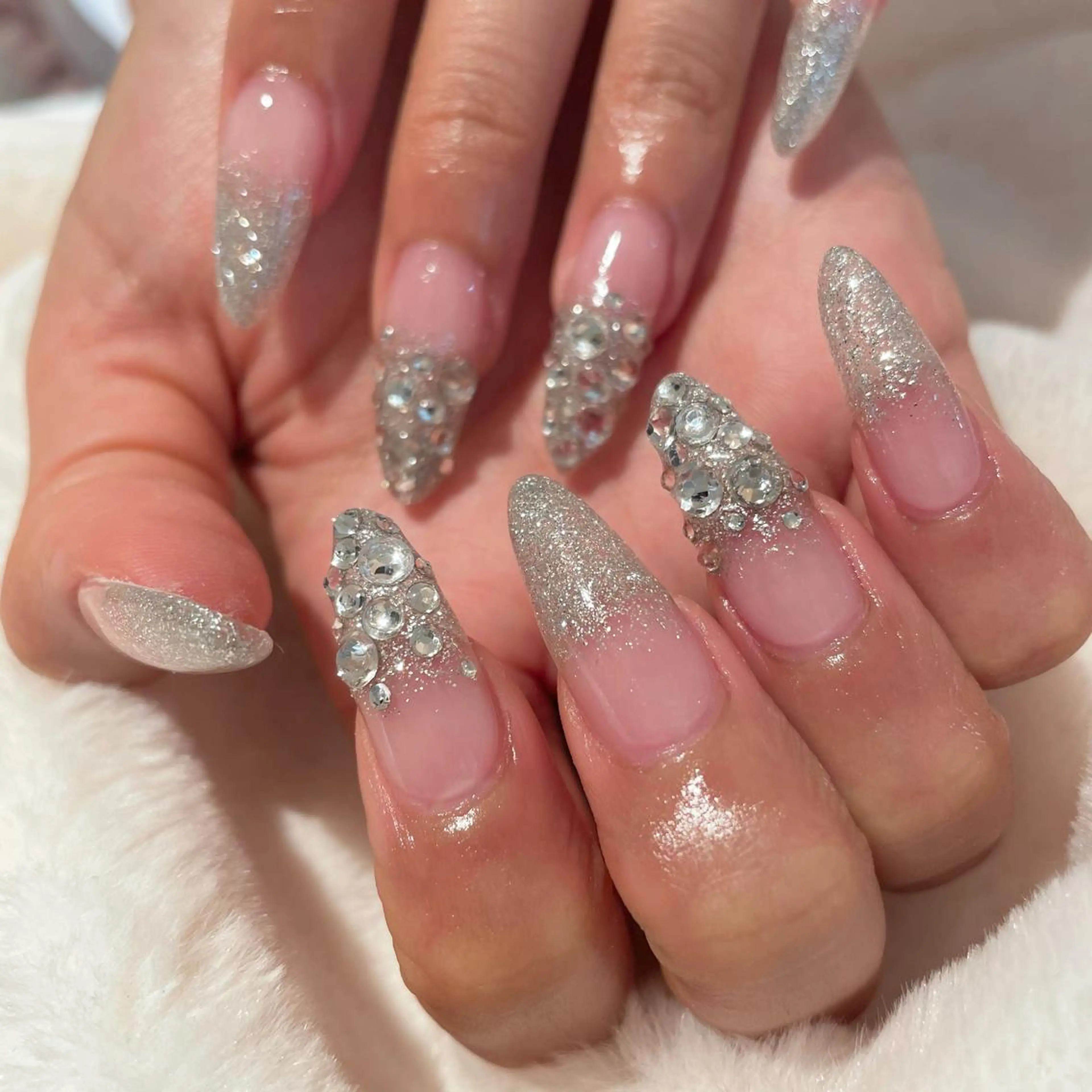 ネイル ドライヘッドスパ 名古屋駅徒歩5分のエステ・リラクイメージ