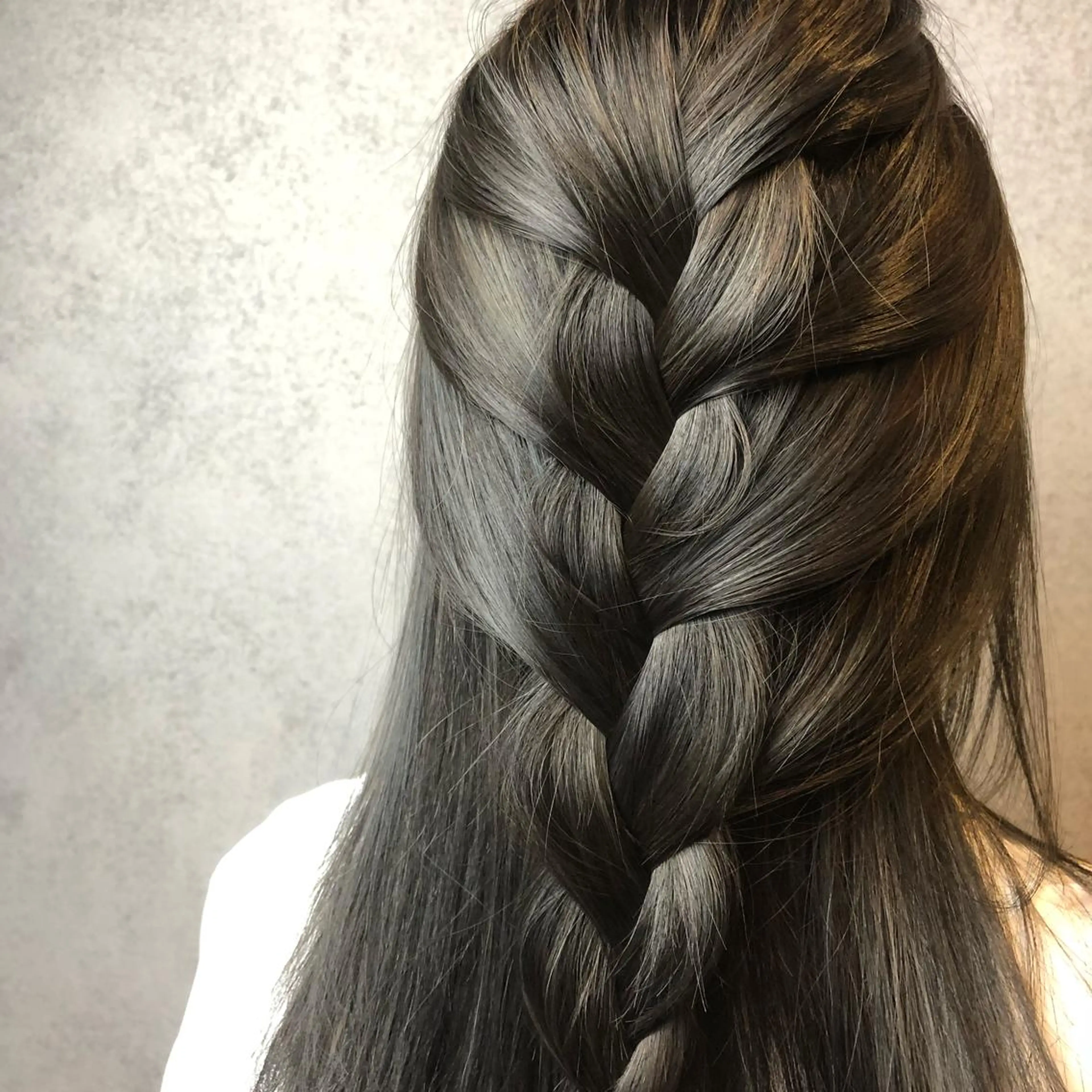 ミディアム カラー Minami🩵 新宿のヘアスタイル