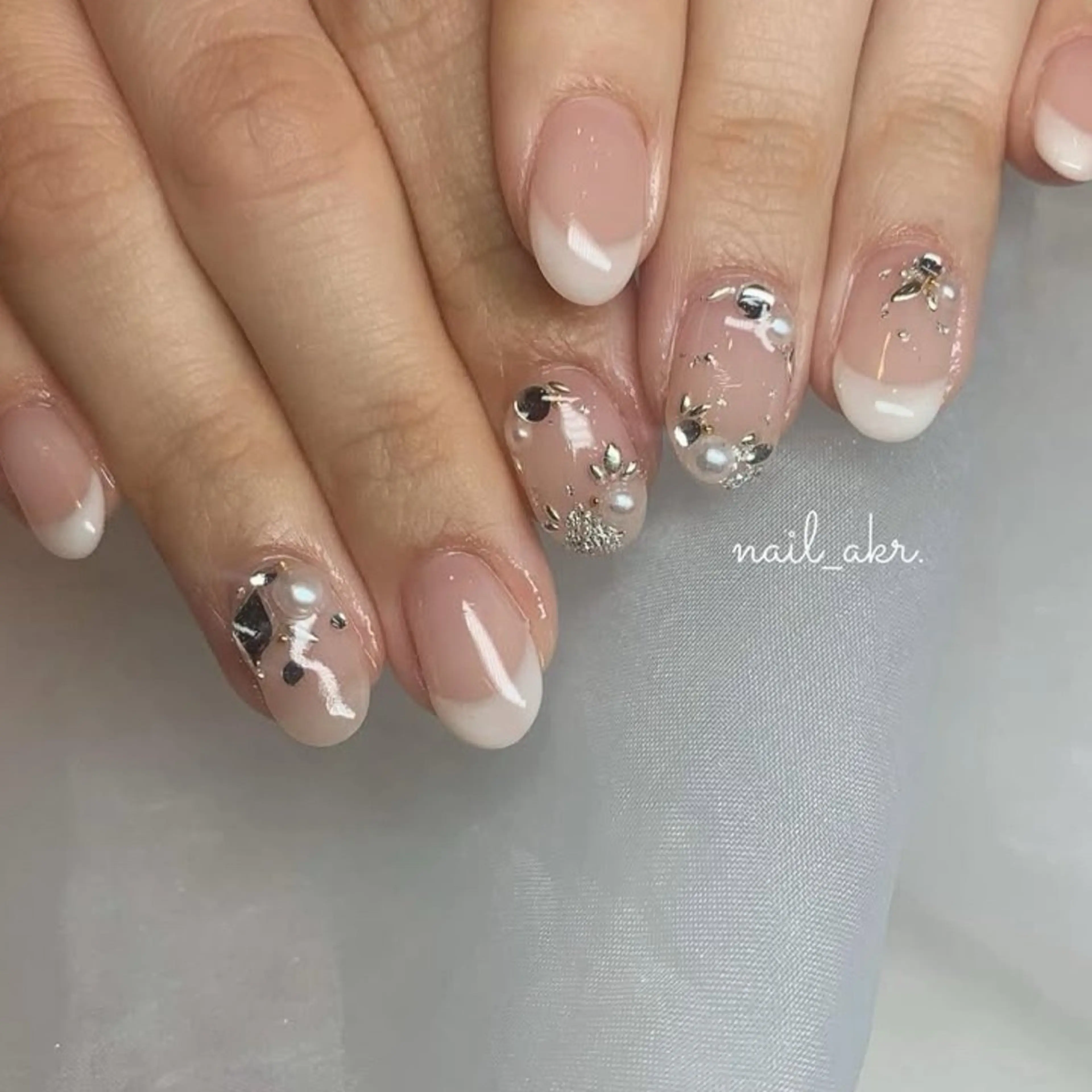 ネイル ブライダルネイル ハンドネイル nailAVANCE akariのネイルデザイン