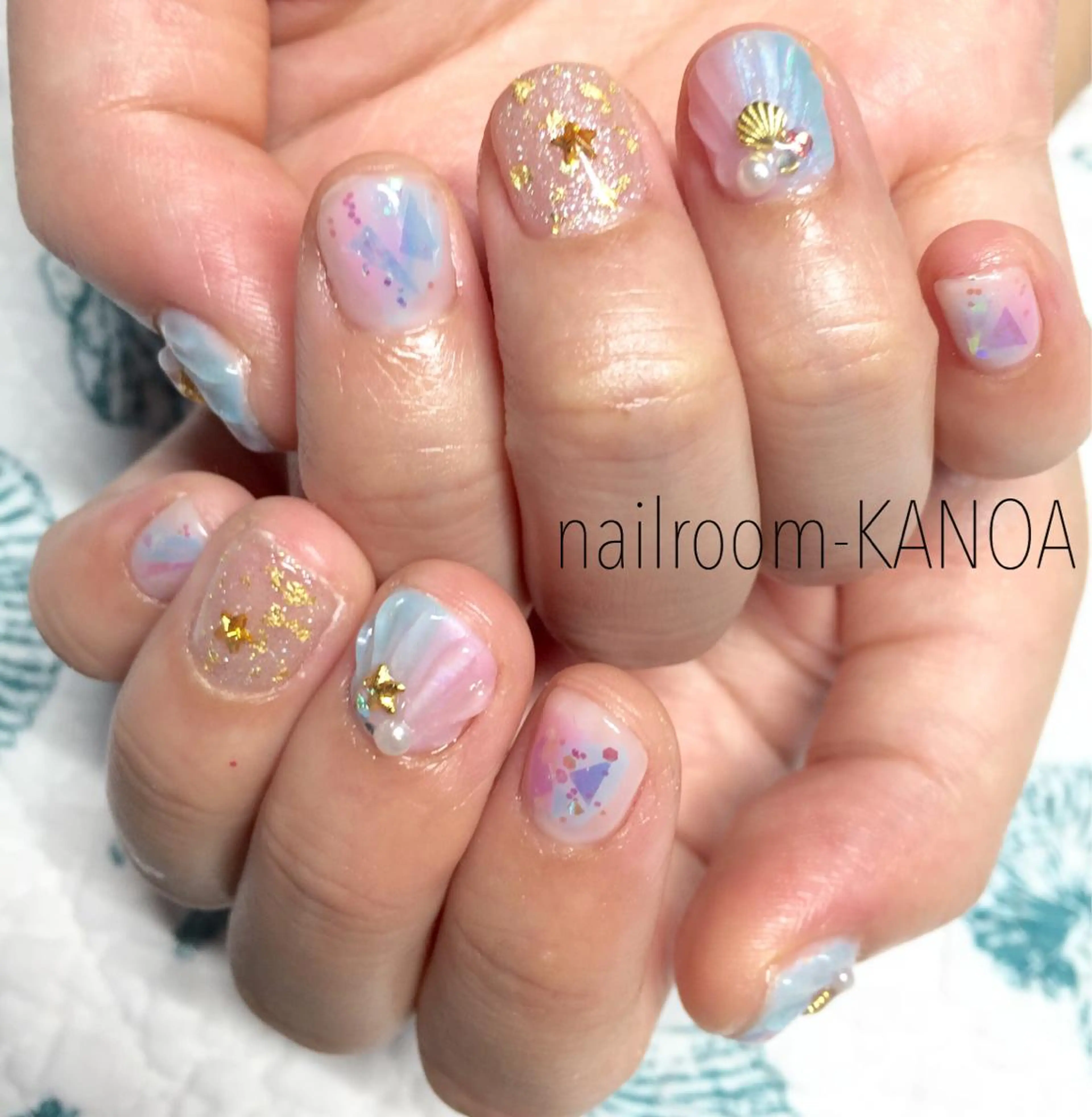 ネイル キラキラネイル nailroom- KANOAのネイルデザイン