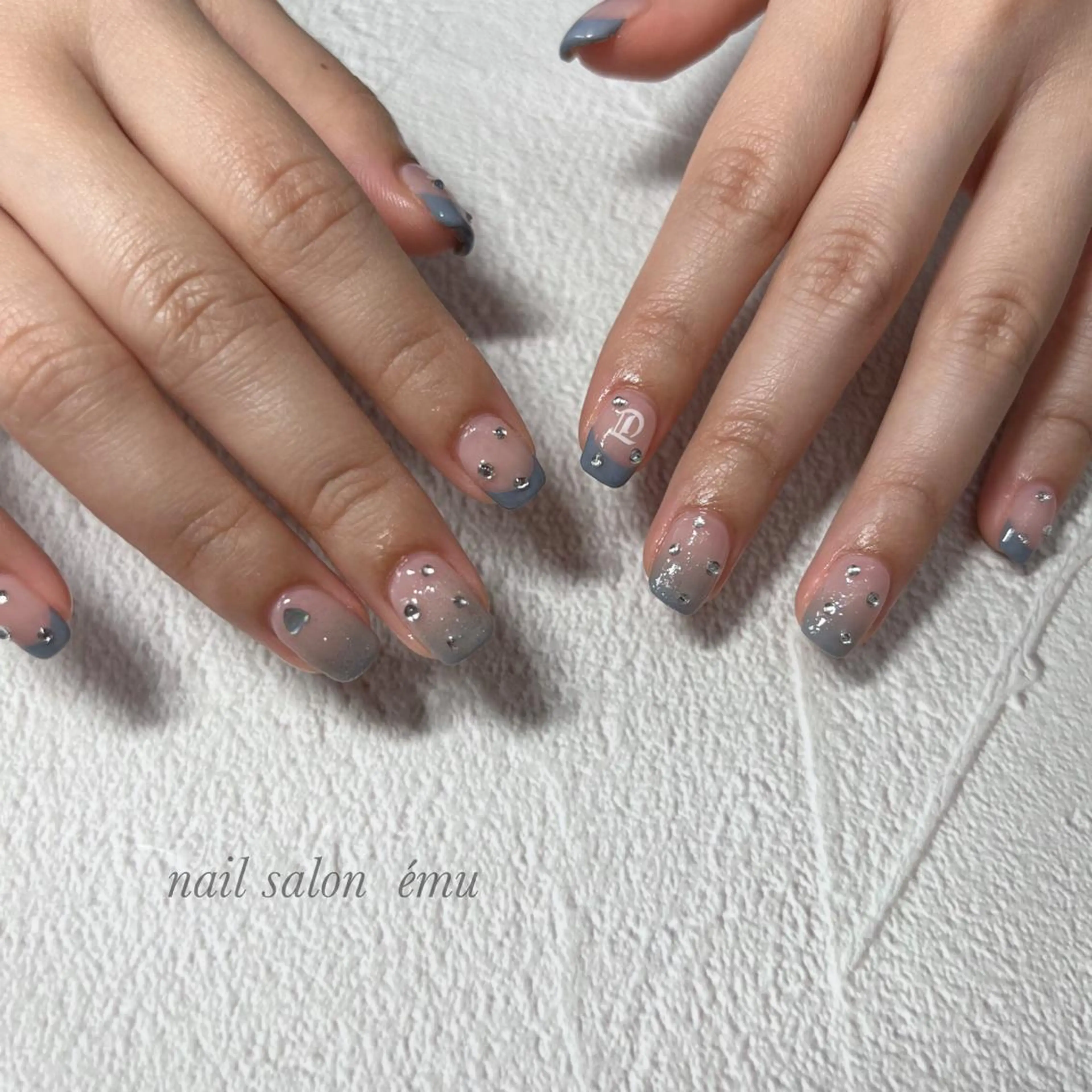 ショート ネイル ハンドネイル nail salon émuのネイルデザイン