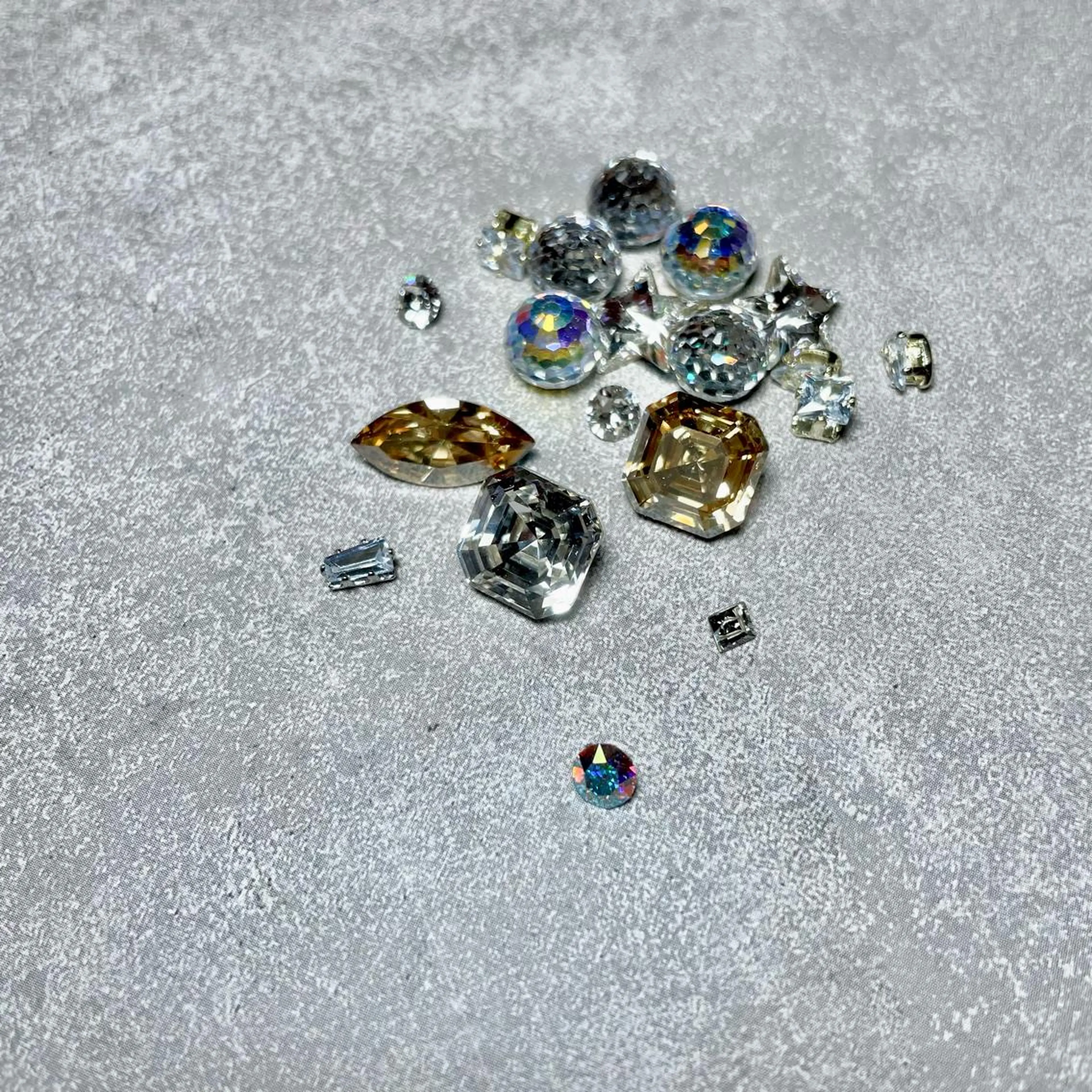 耳ツボジュエリー💎（5個付き）andヘッドスパ💆🏻‍♀️の写真