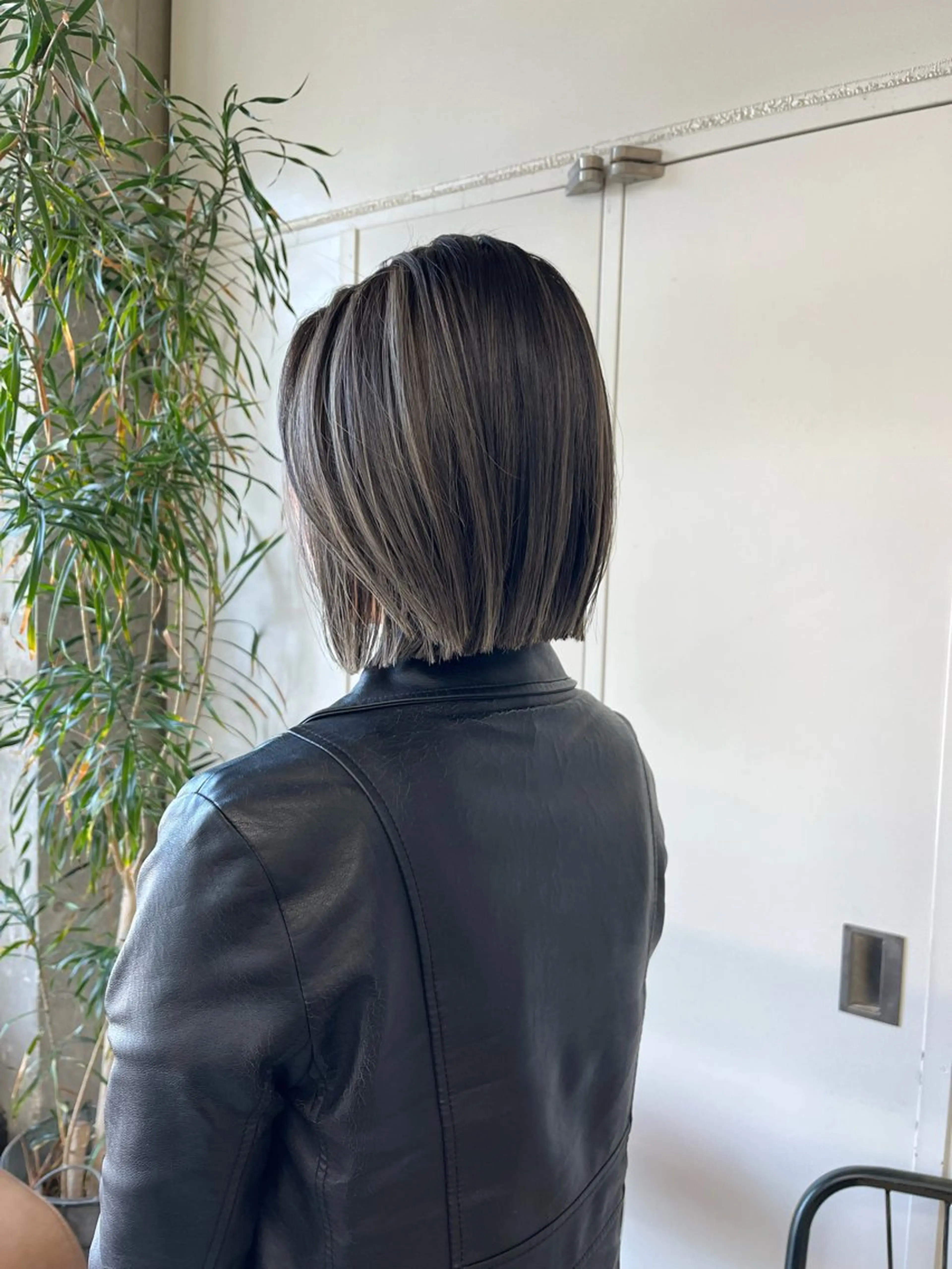 ミディアム カラー グレージュ ハイライトカラー ハイライト 小木曽智美 /ボブ/ショートのヘアスタイル