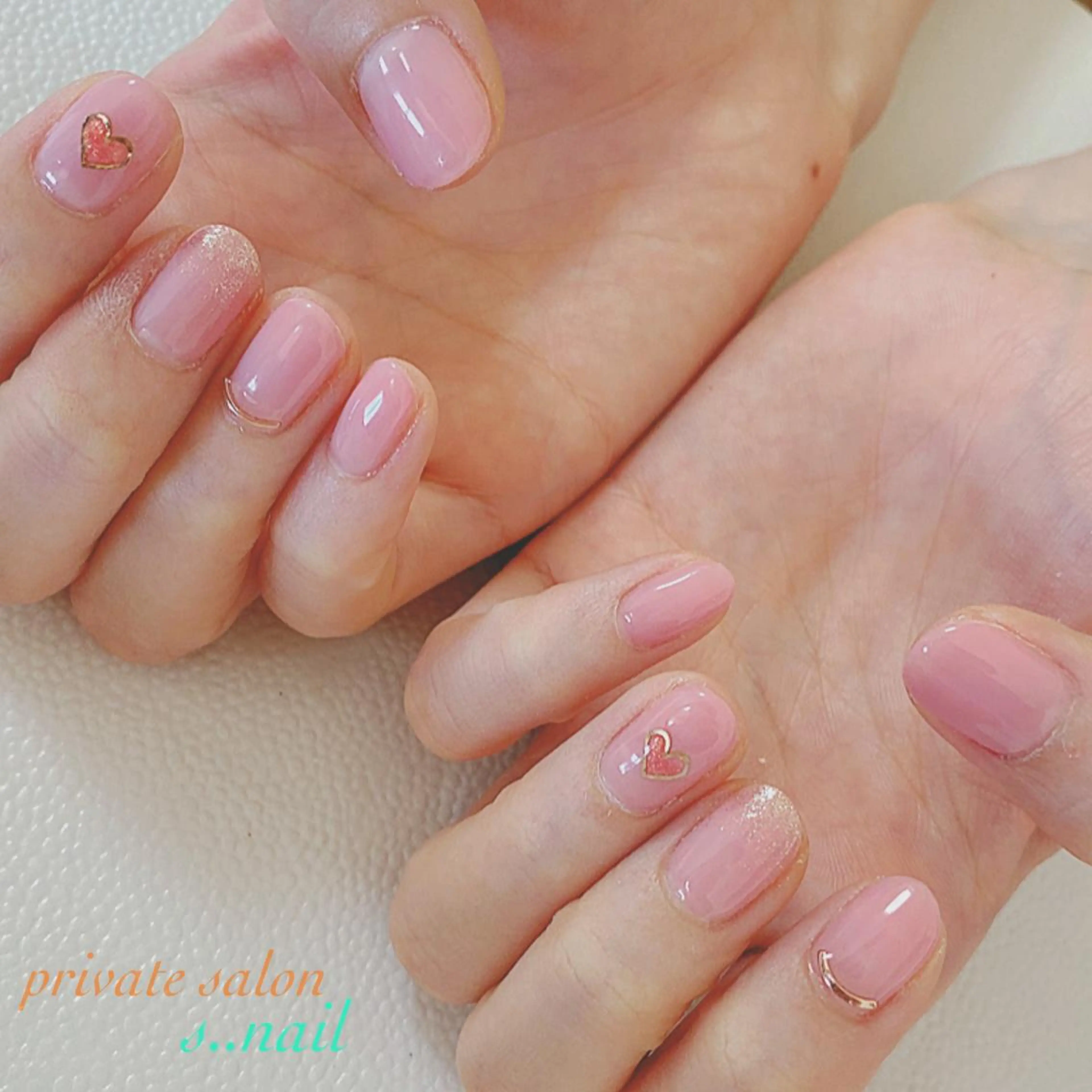 ネイル ラメ(グリッター) ピンク シンプルネイル ハンドネイル フットネイル s..nail / MORITAのネイルデザイン