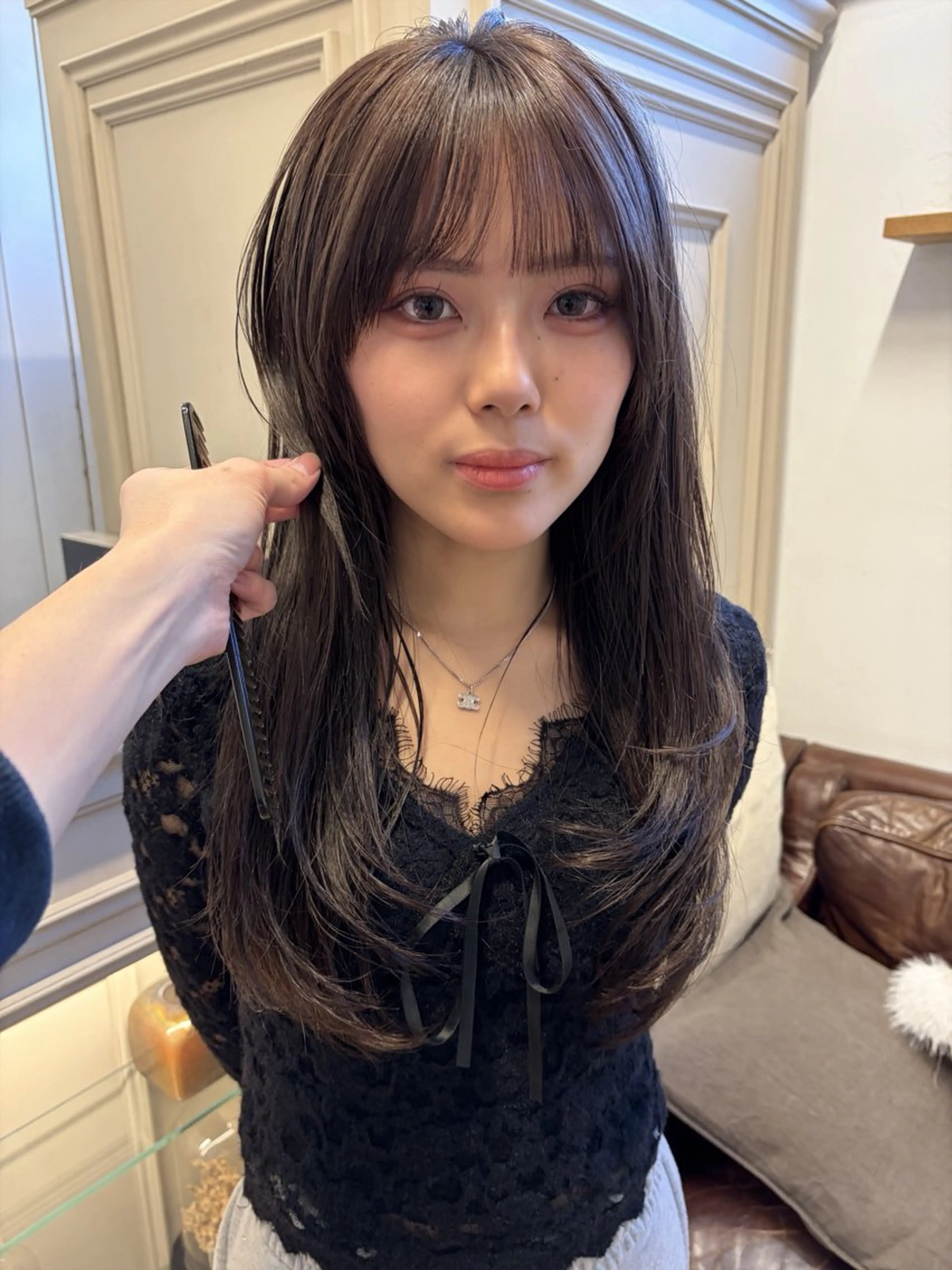 セミロング カラー ブリーチ レイヤーカット ヘアカラー トリートメント 赤み消しカラー/ オリーブ/トモキのヘアスタイル