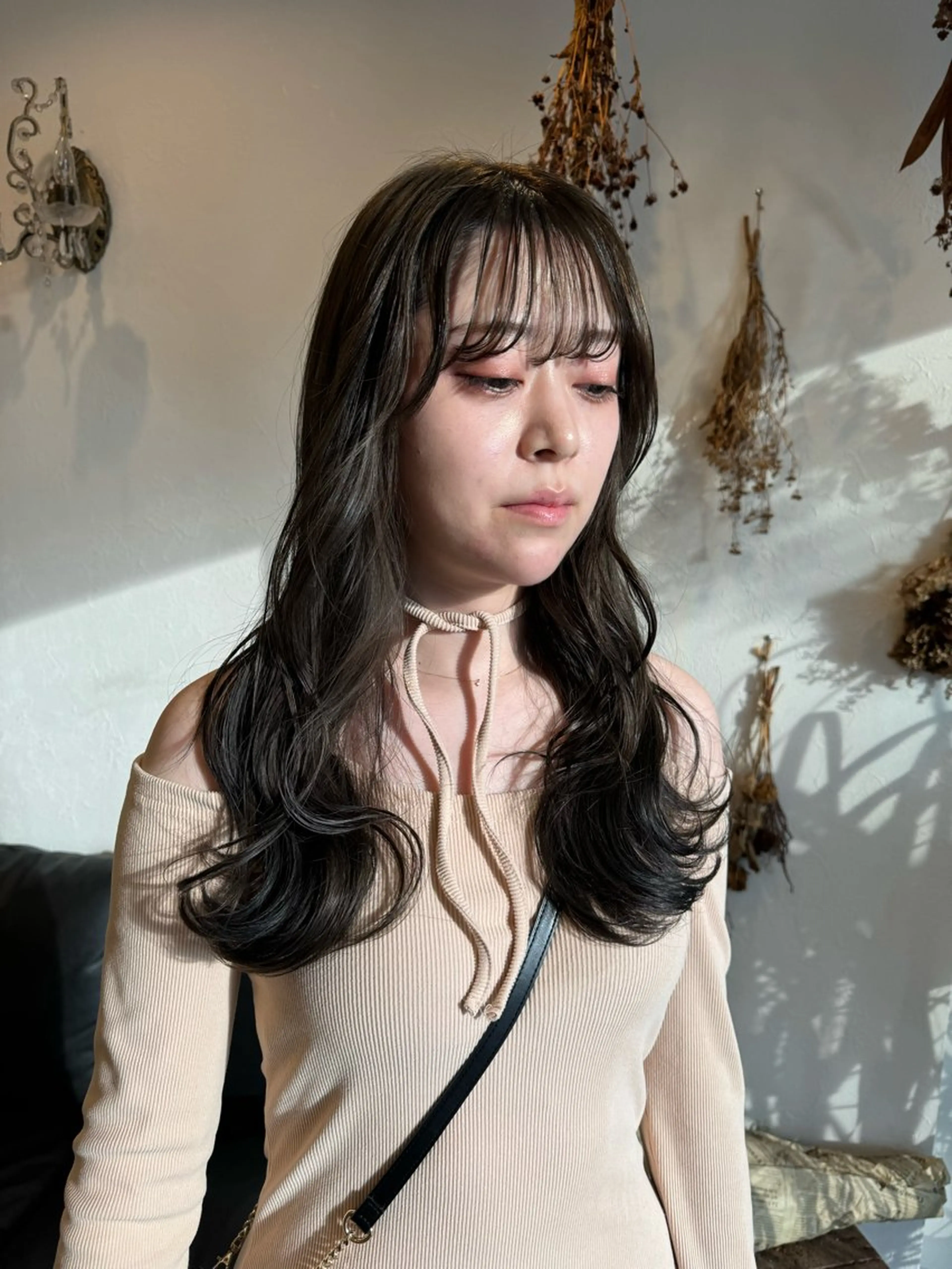 ロング カラー ブリーチ グレージュ ブリーチなしカラー オリーブグレージュ オリーブグレー ヘアカラー m ā l o.🌷 サカモトマイコのヘアスタイル