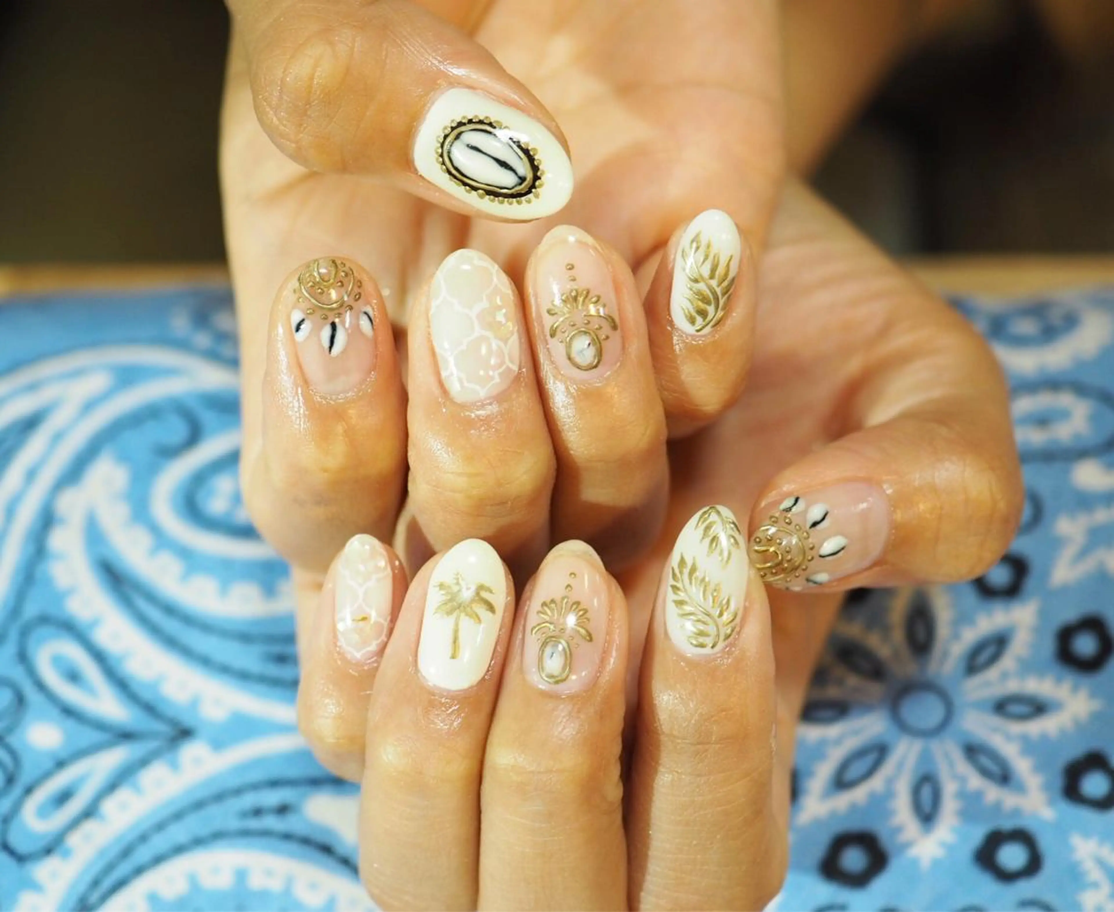 ネイル ”salon" そりまちゆうこのネイルデザイン