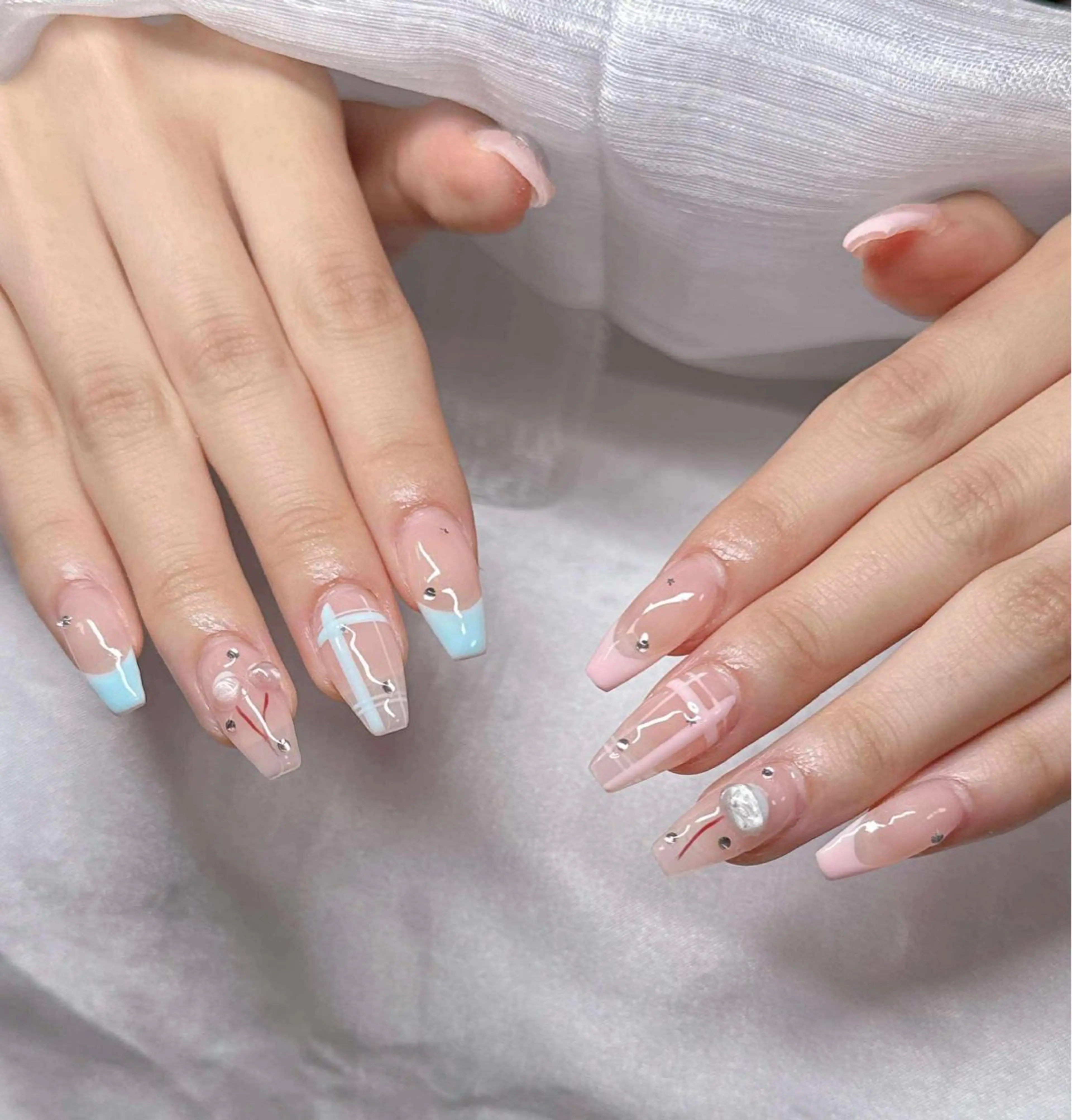 ネイル ハンドネイル Lee Nailsのネイルデザイン