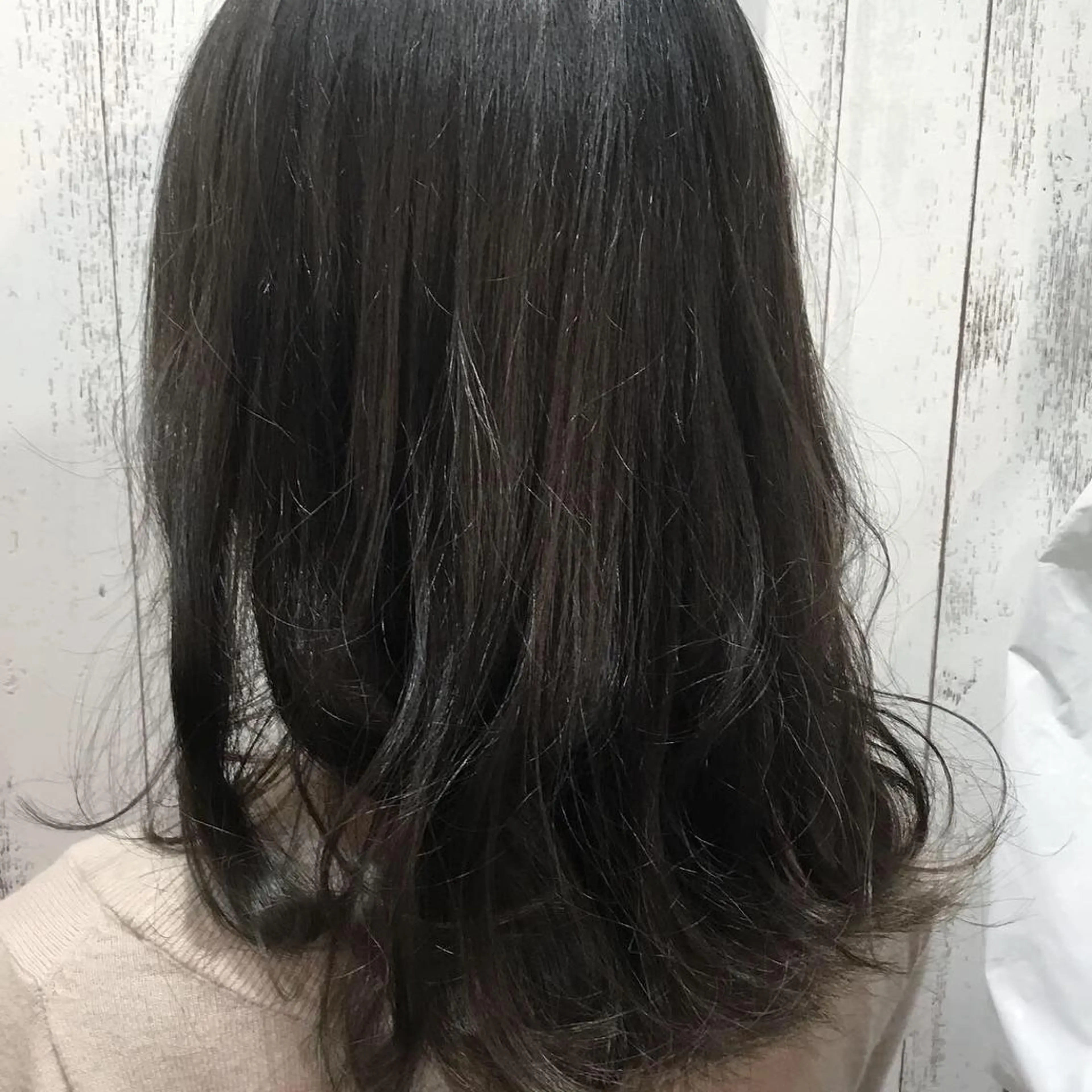 セミロング カラー 金崎 新吾のヘアスタイル