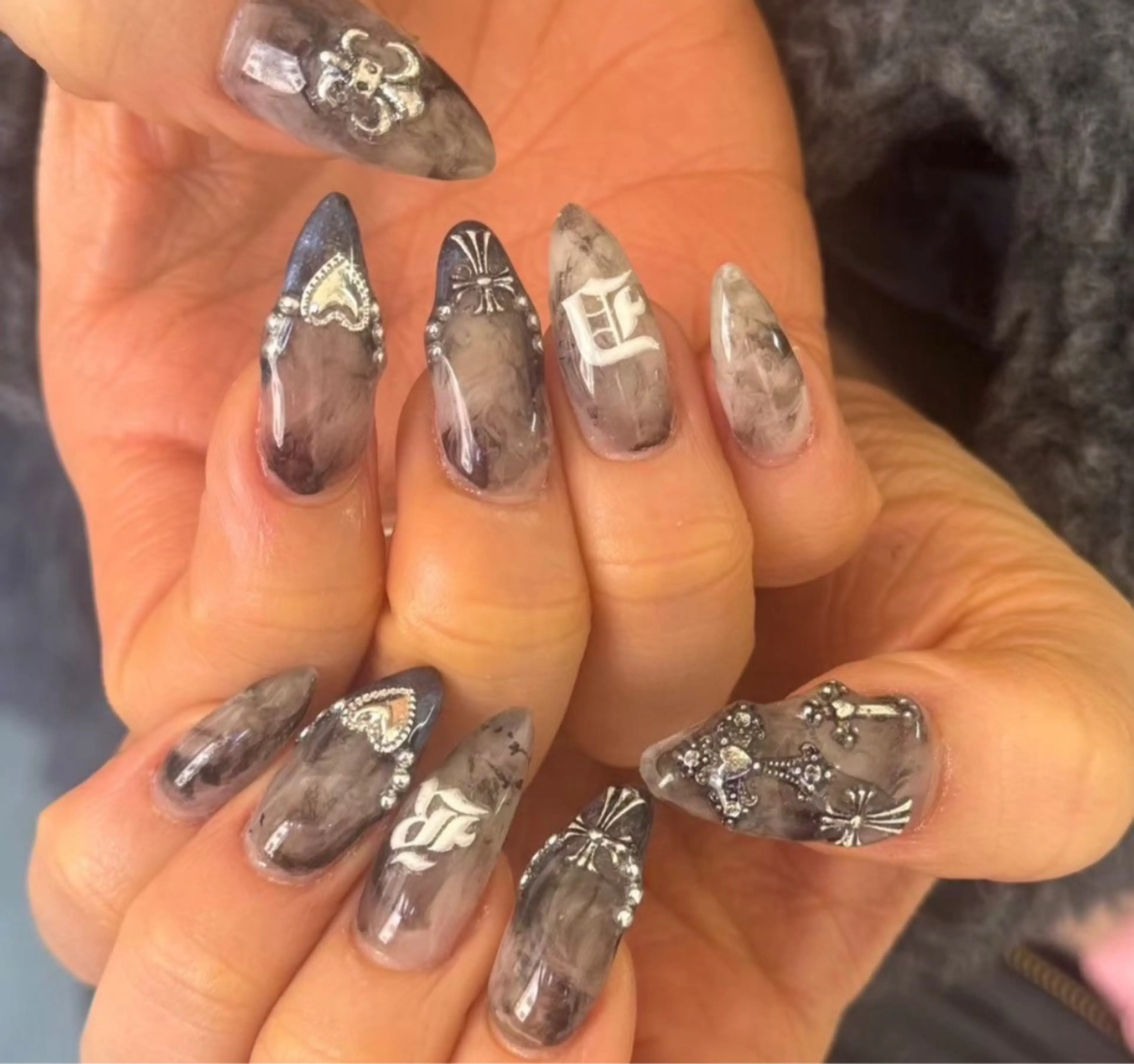 ネイル ゆびノさき +ikebukuroのネイルデザイン