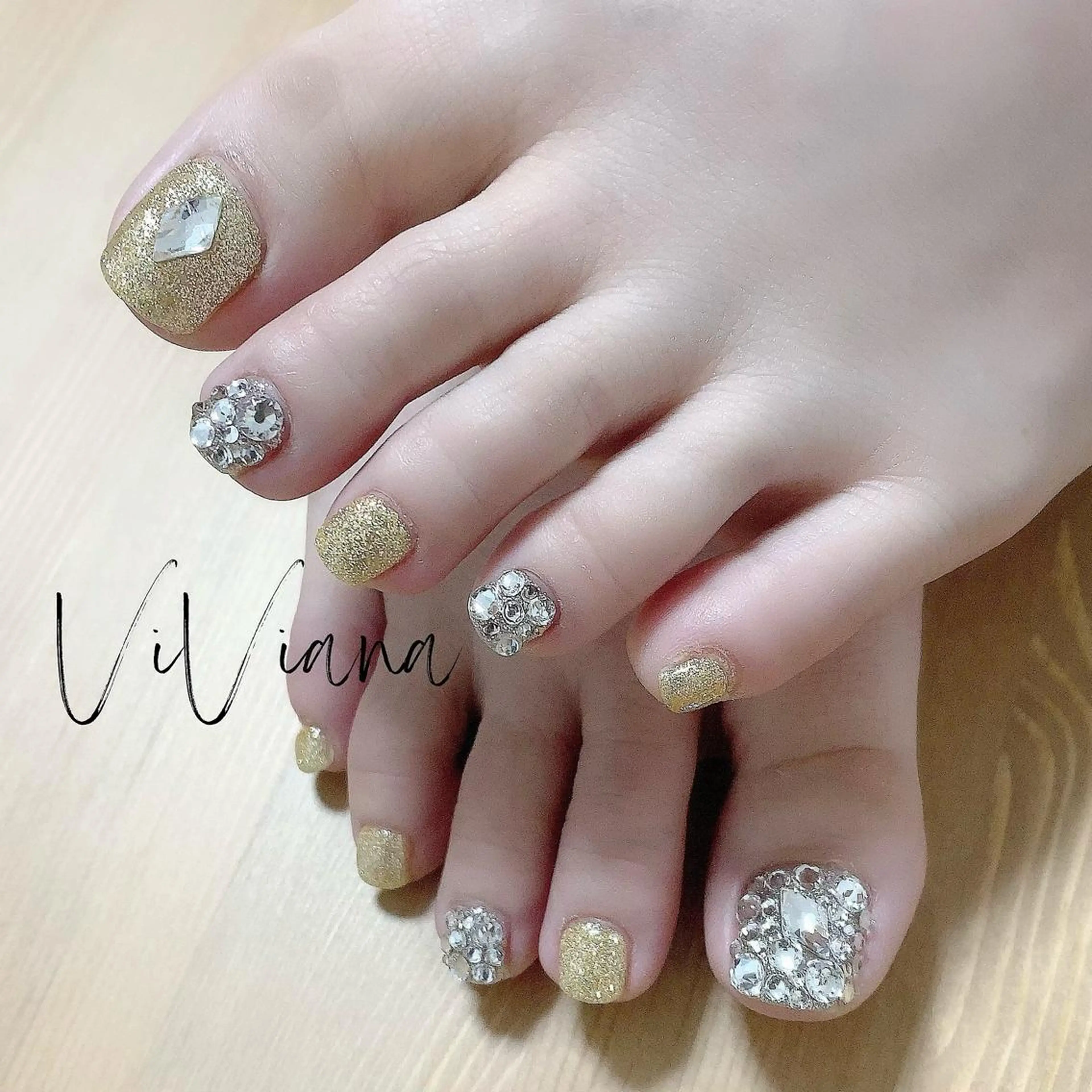 ネイル ハンドネイル ViViana ｳﾞｨｳﾞｨｱﾅのネイルデザイン