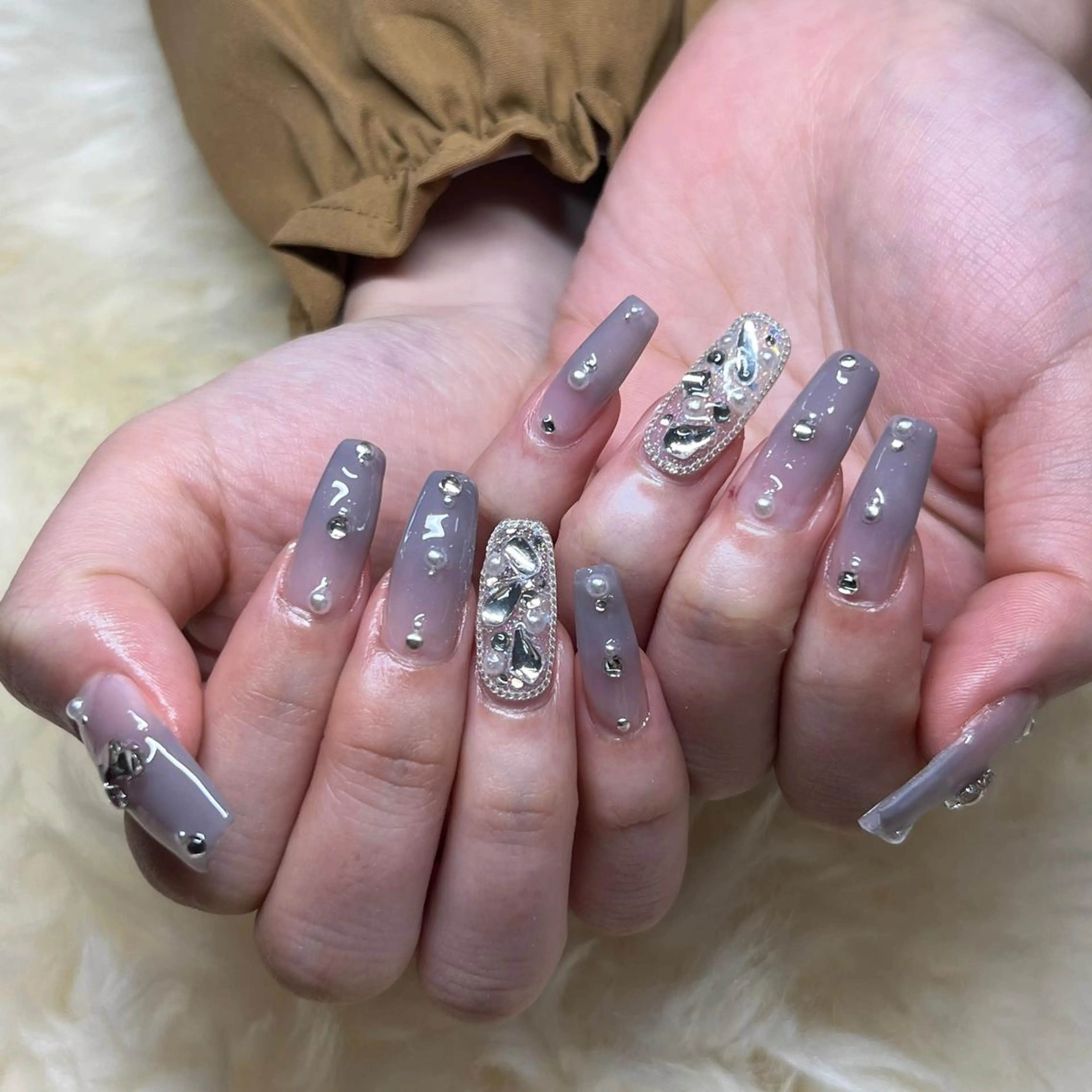 ロング ハンドネイル ハンドケア 💜MIYA nail川崎店のネイルデザイン