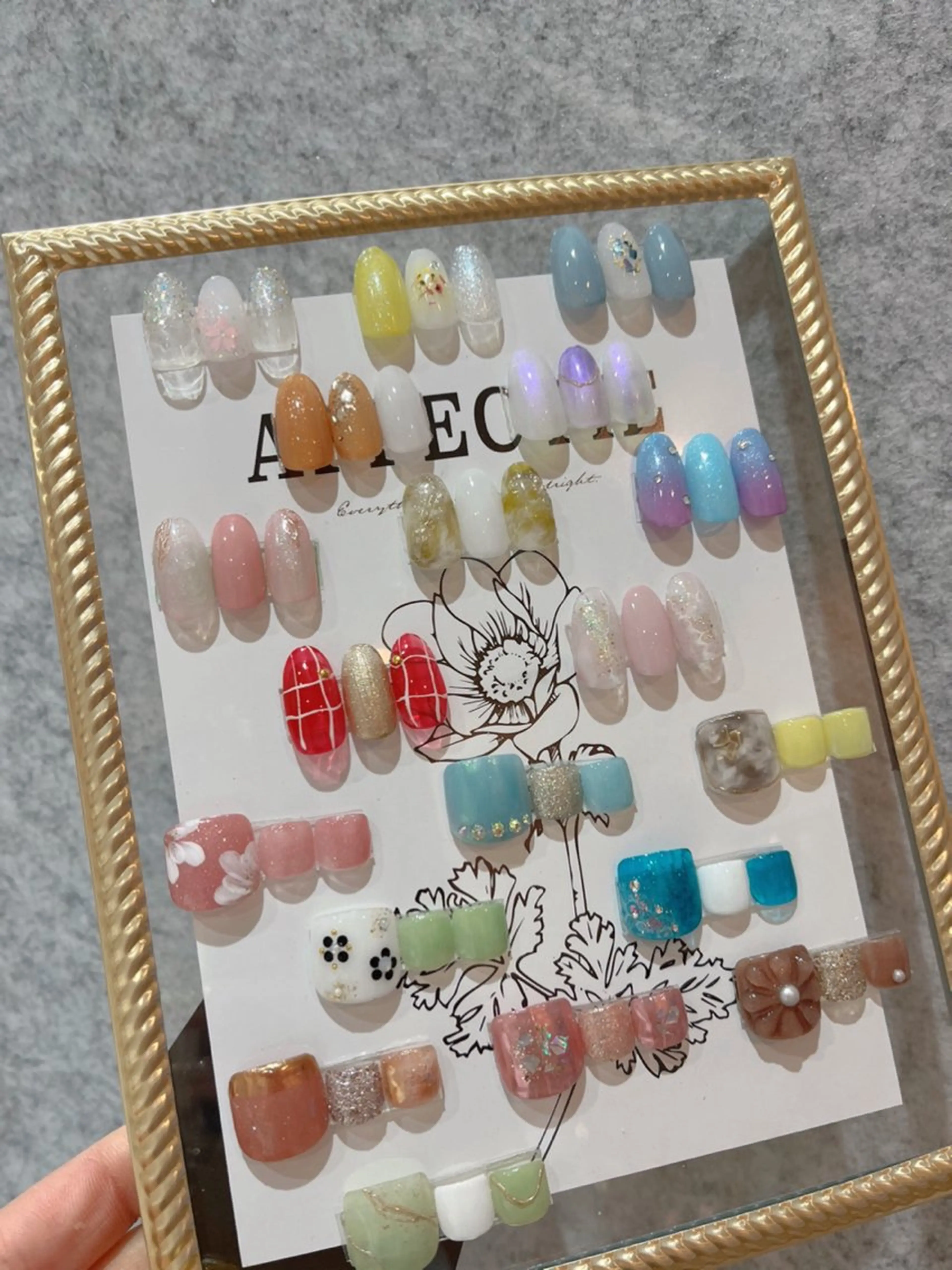 ネイル Nail Eye Salon ＆ School Plaisir 【プレジール】所属・u rの眉毛・アイブロウイメージ