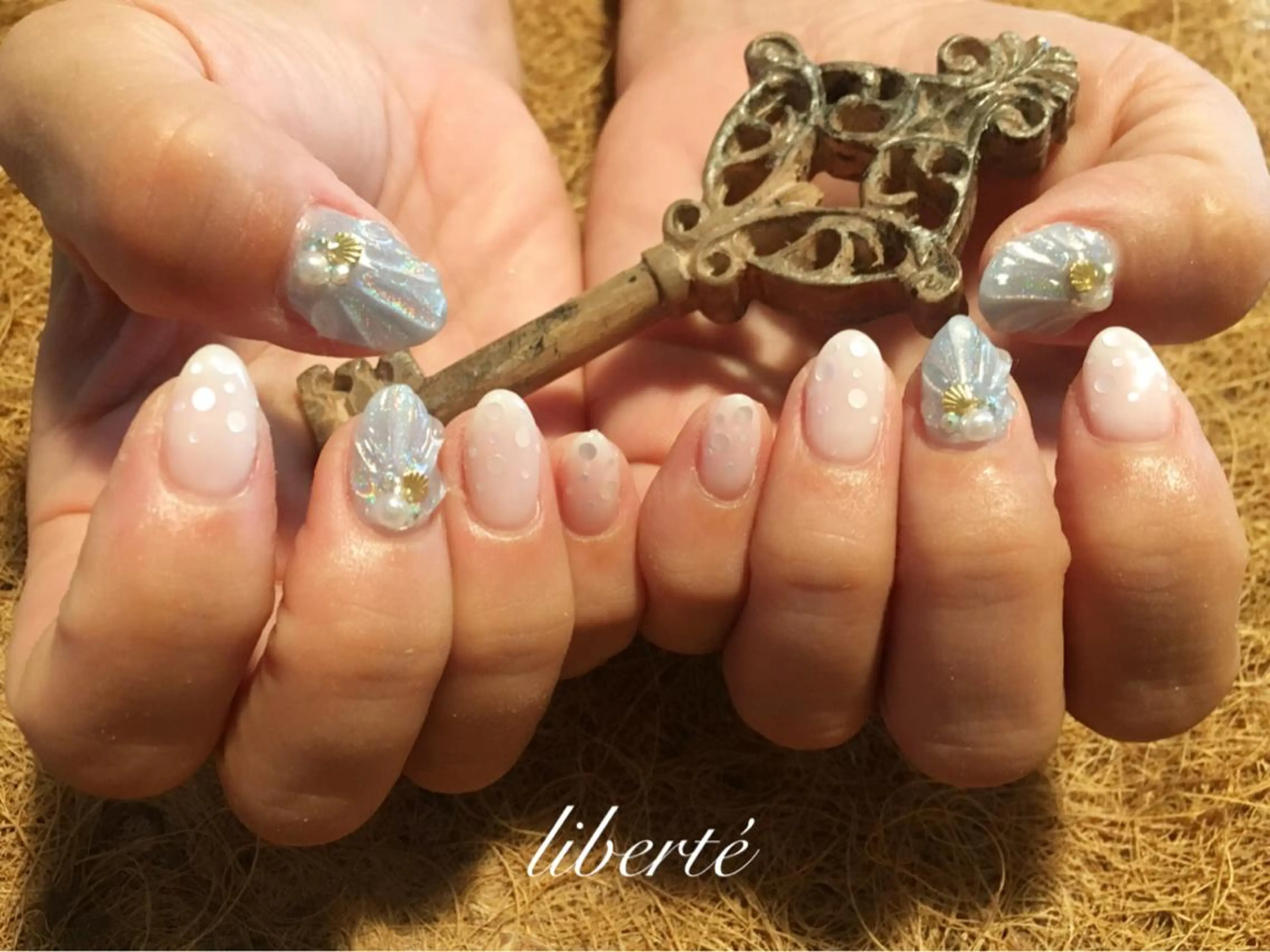 ネイル liberté (リベルテ)のネイルデザイン