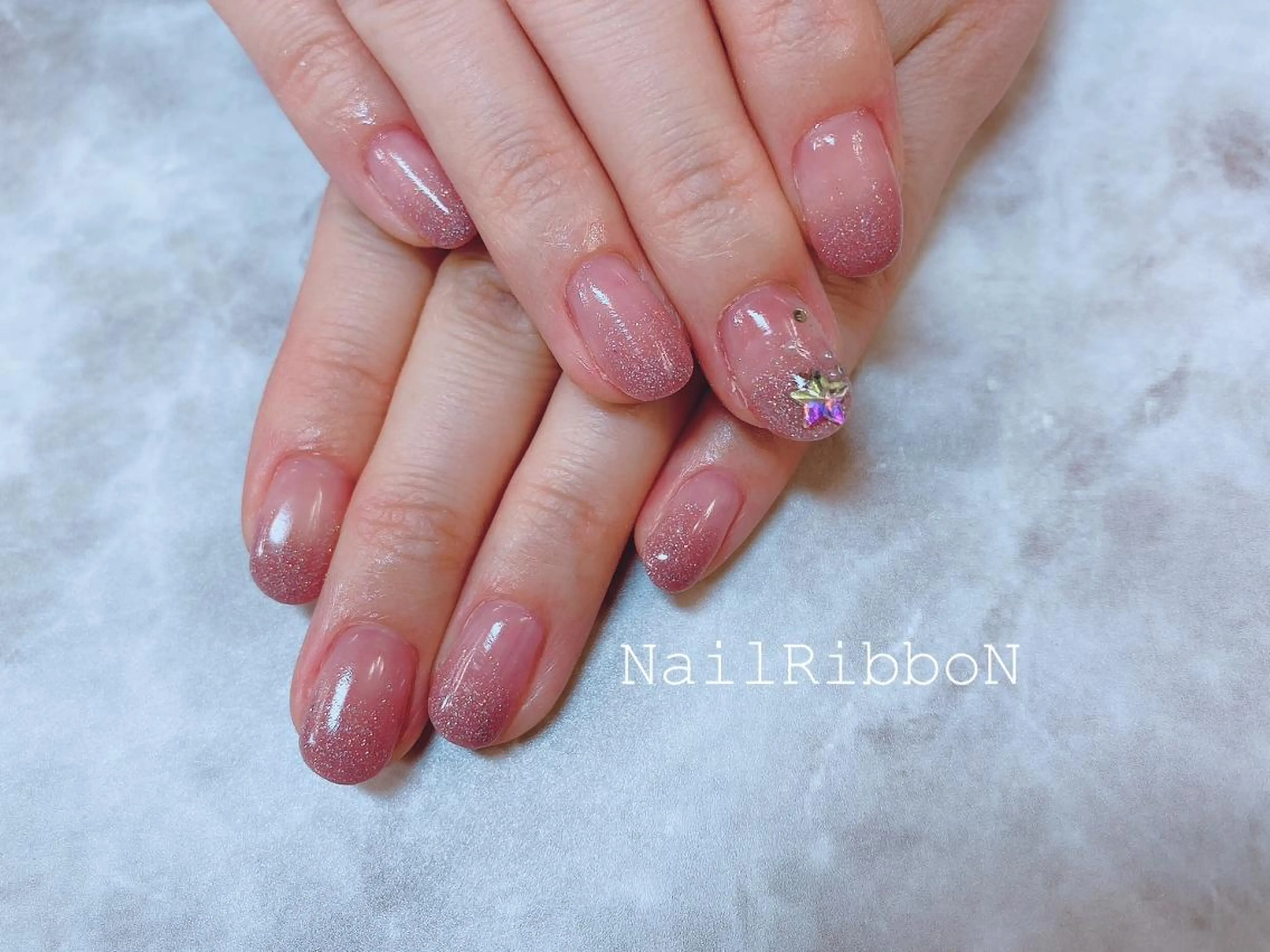 ネイル ハンドネイル 🎀ネイルサロン RIRI🎀のネイルデザイン