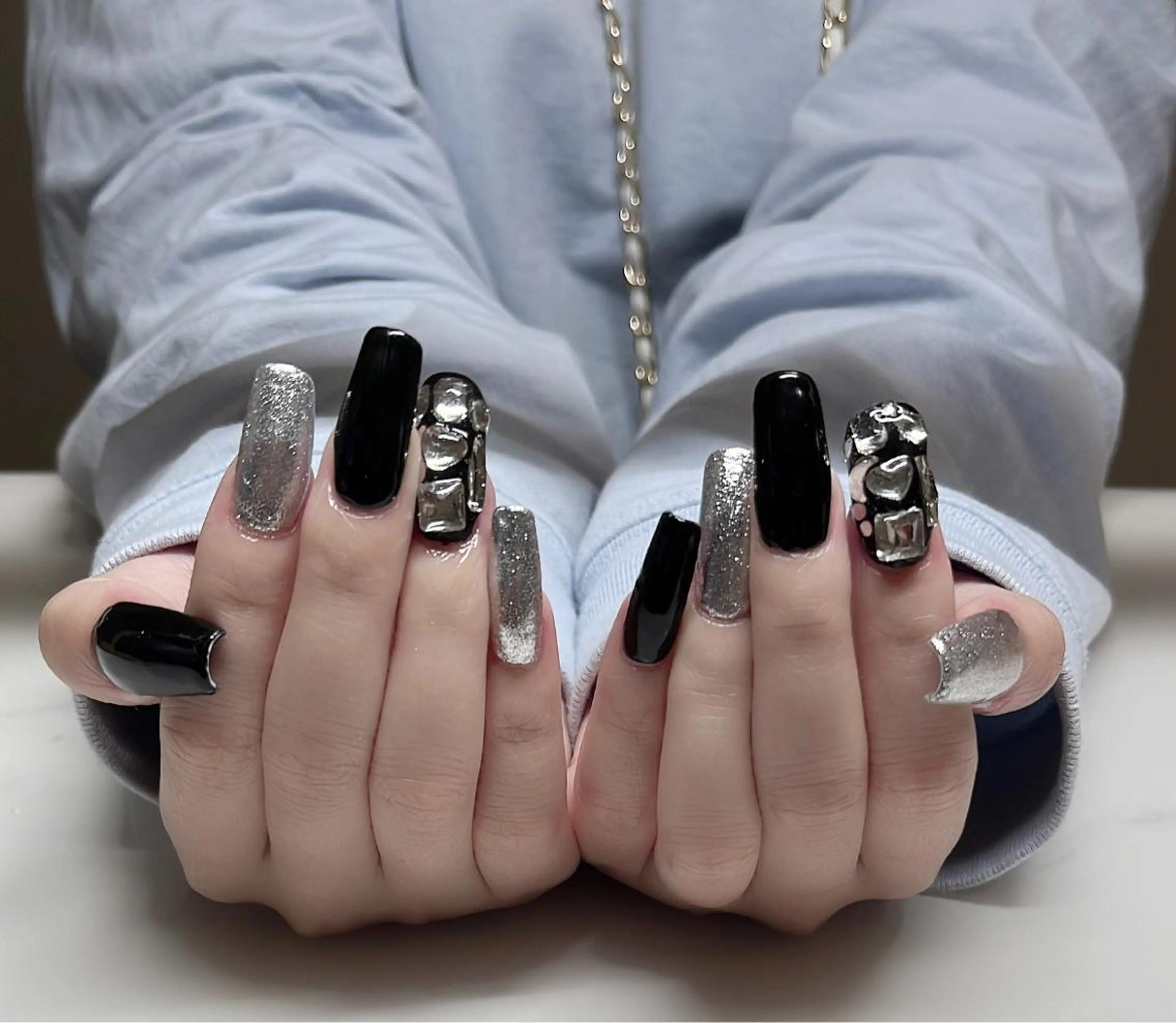 ネイル ハンドネイル KARI ネイルサロンのネイルデザイン