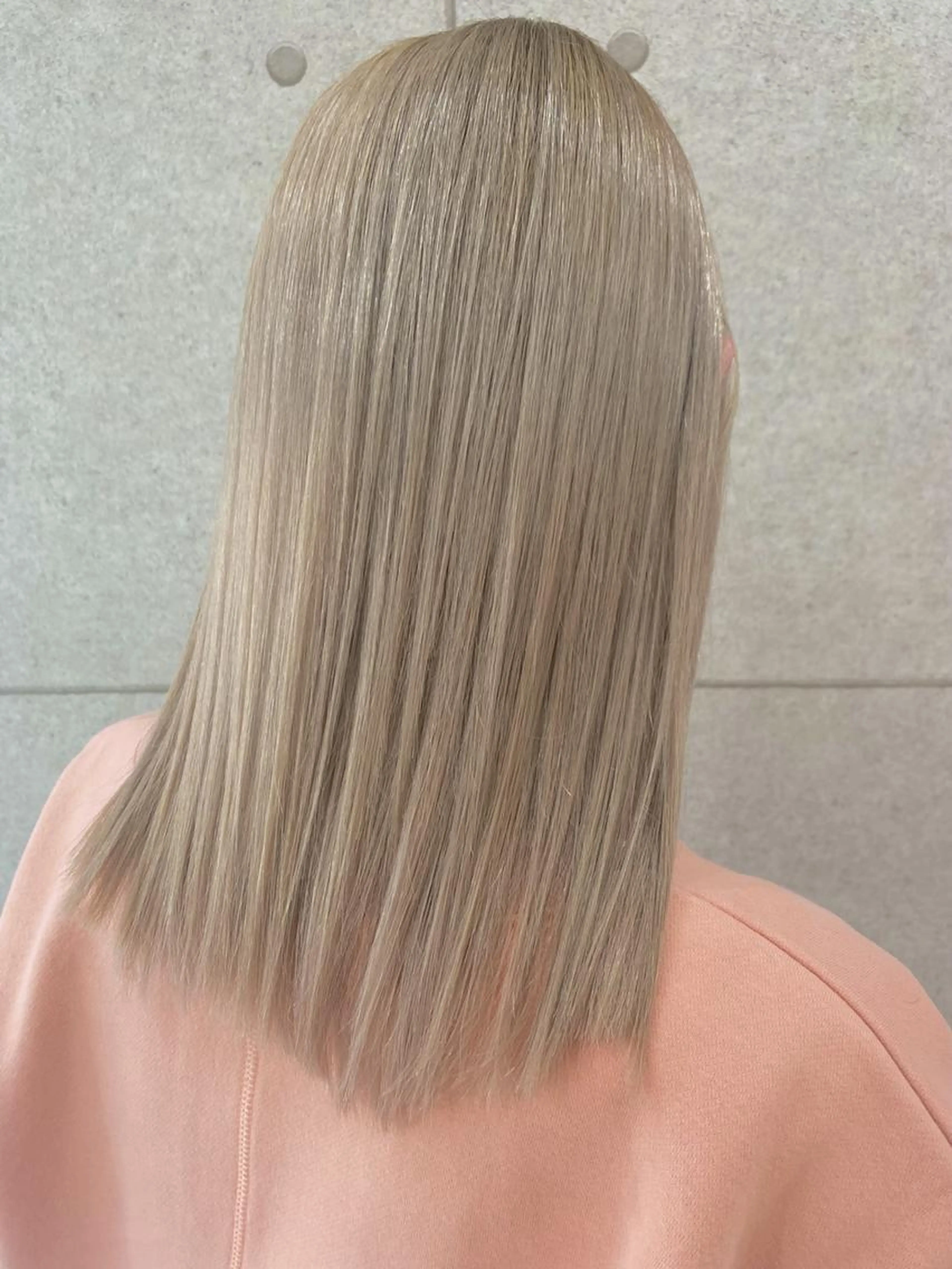 【平日限定🌼ベージュ系カラー💛】ダブルカラー【フルケアブリーチ+フルカラー】の写真