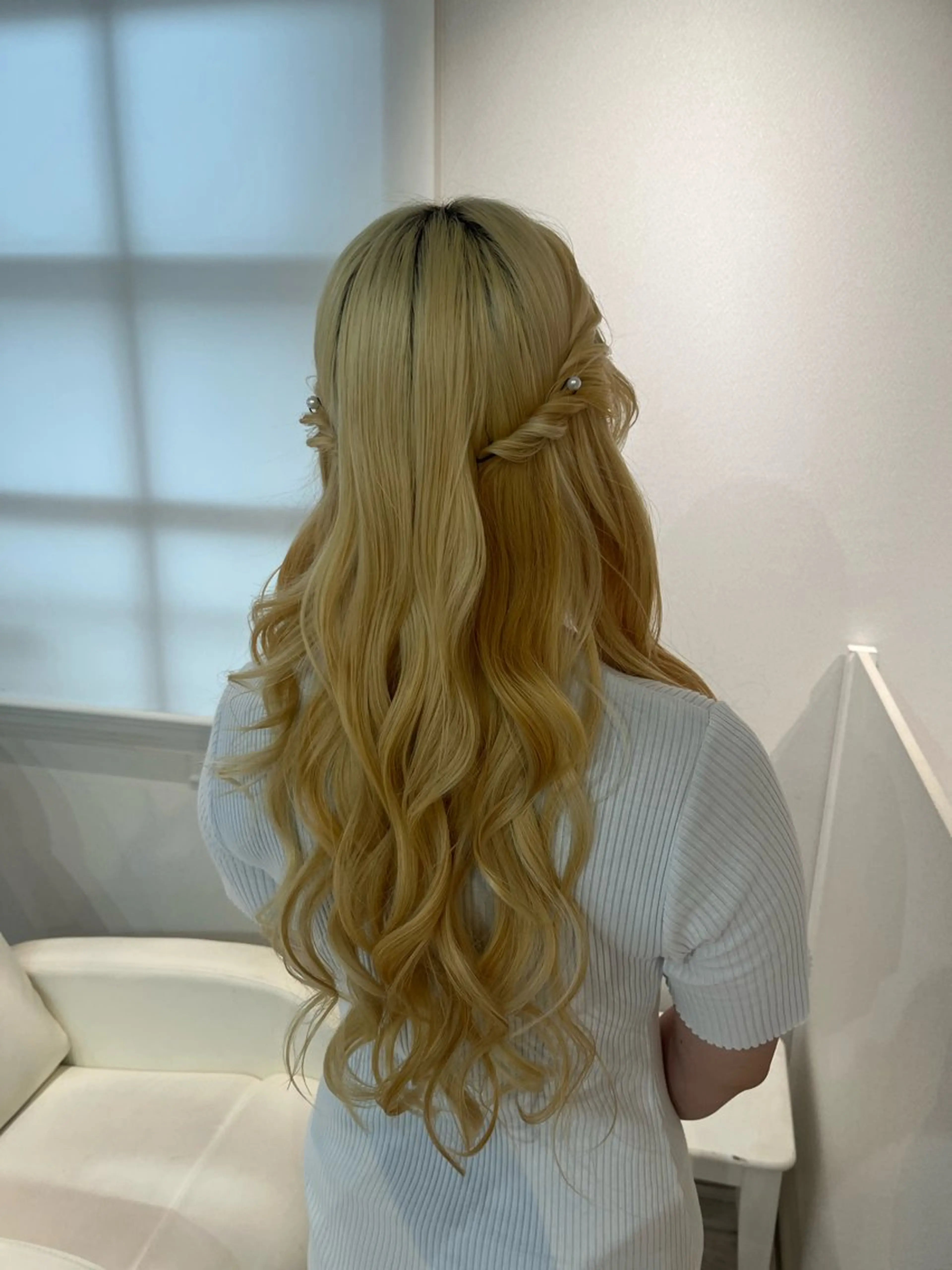 ロング ヘアアレンジ Dityca tia所属・さくら/ ヘアセット 無料モデル募集のヘアスタイル