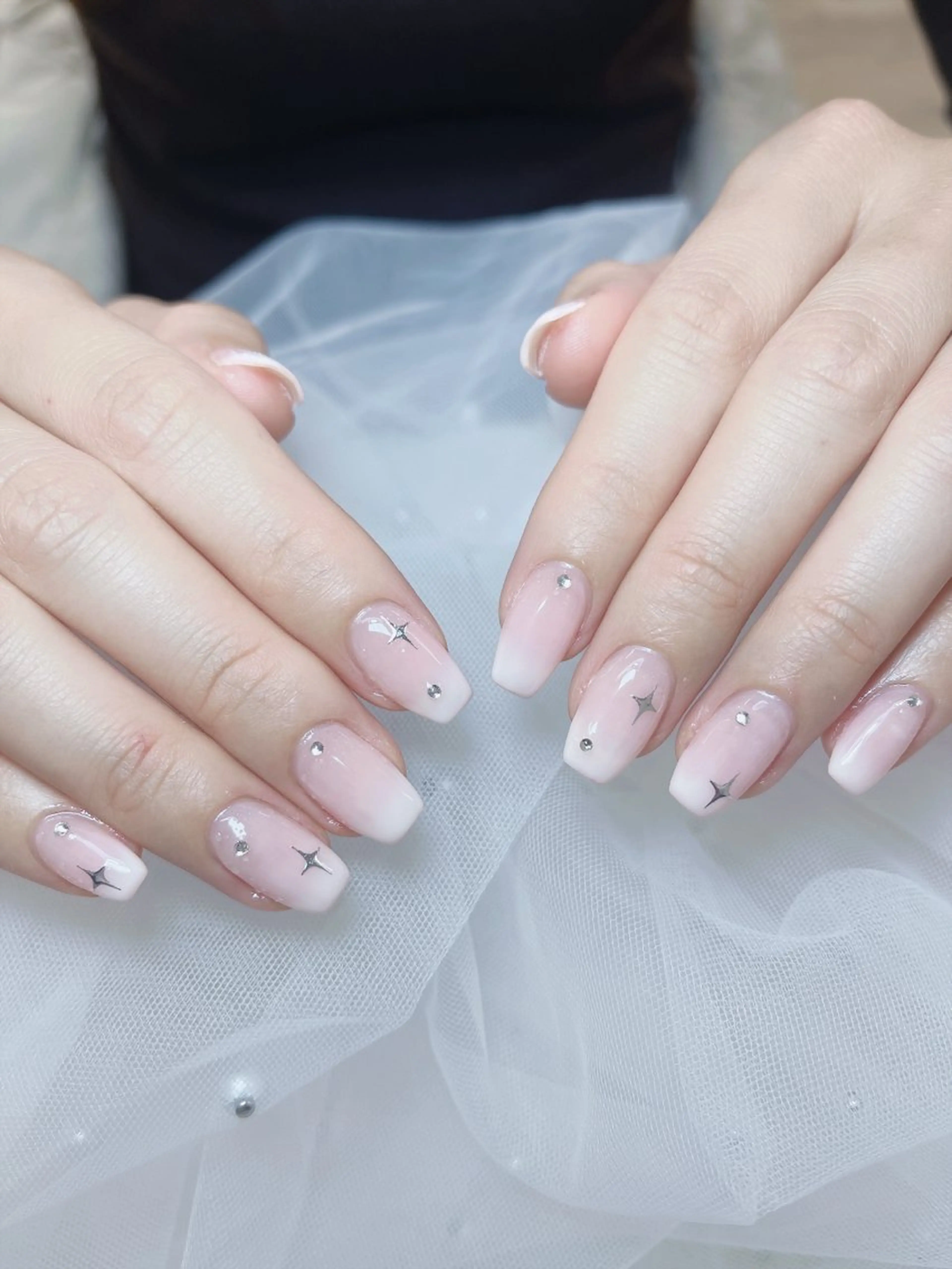 ネイル チークネイル 成人式 フレンチネイル グラデーション 氷ネイル・うるうるネイル ハンドネイル DUO MI所属・DUO   MI nail salonのネイルデザイン