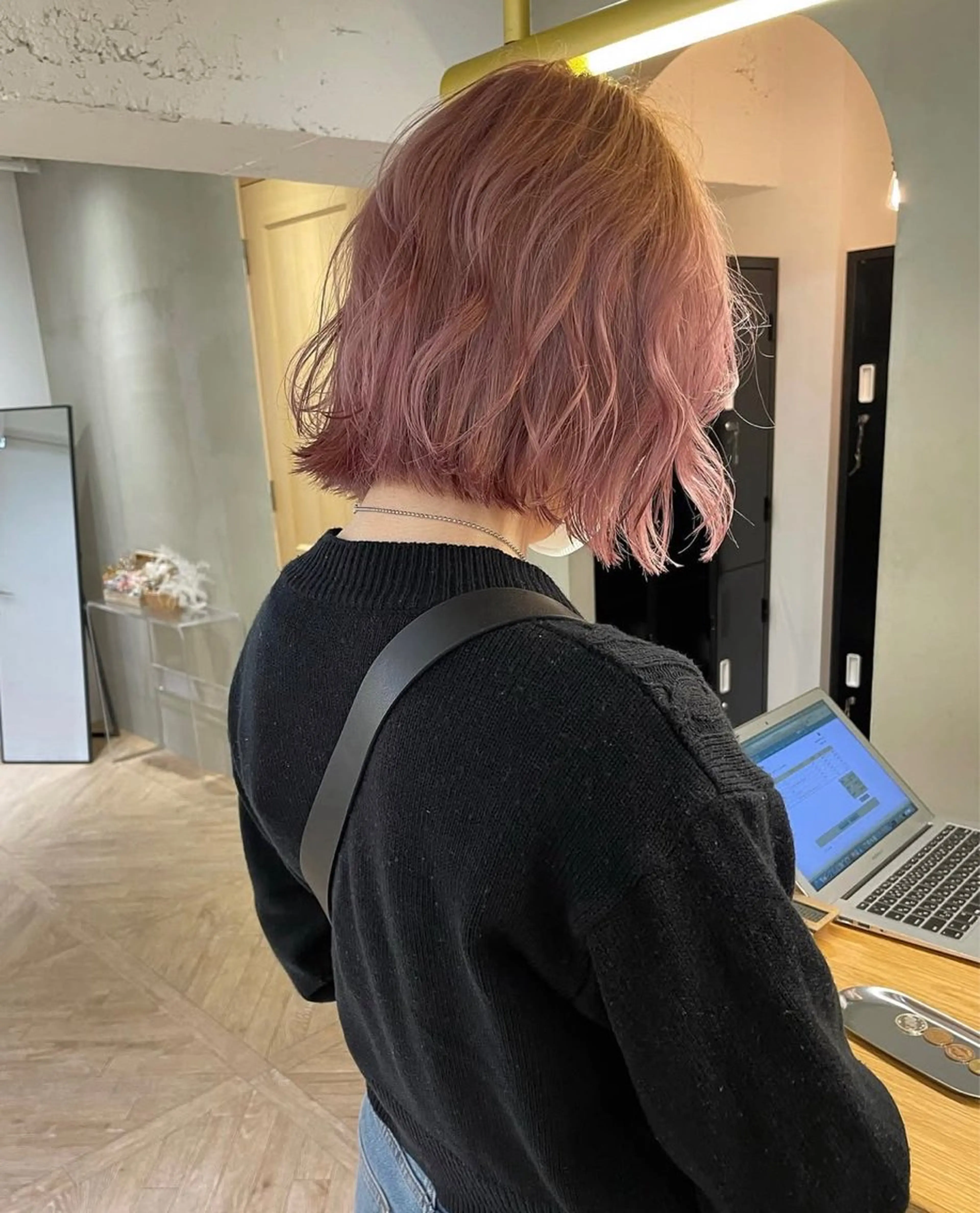 ミディアム カラー ベージュカラー ブリーチ 透明感カラー ダブルカラー ピンクカラー ヘアカラー 高発色ブリーチ/ ハイレイヤー🪽aiのヘアスタイル