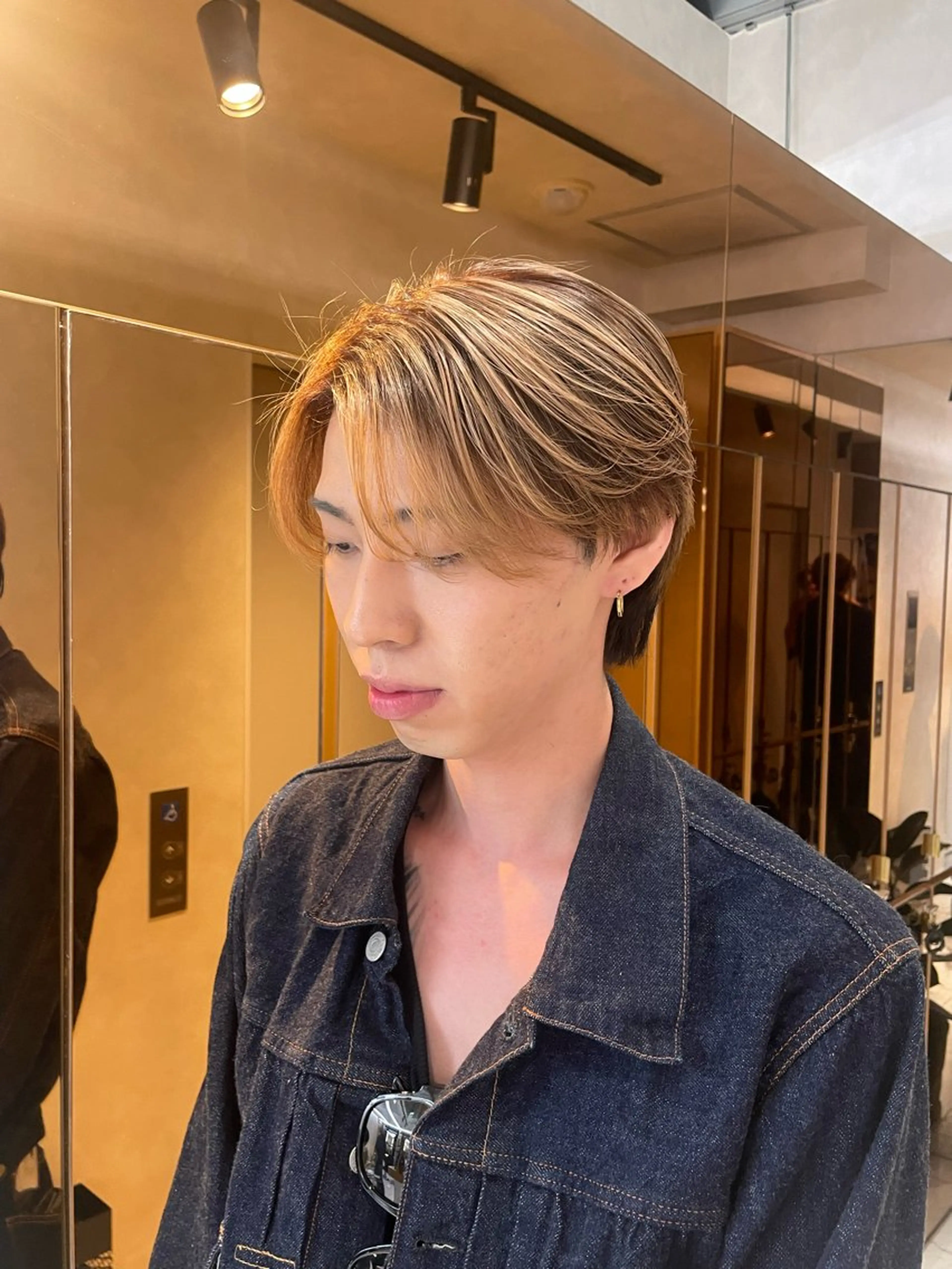 カラー メンズ パーマ フェザーパーマ/ スペインカールのヘアスタイル