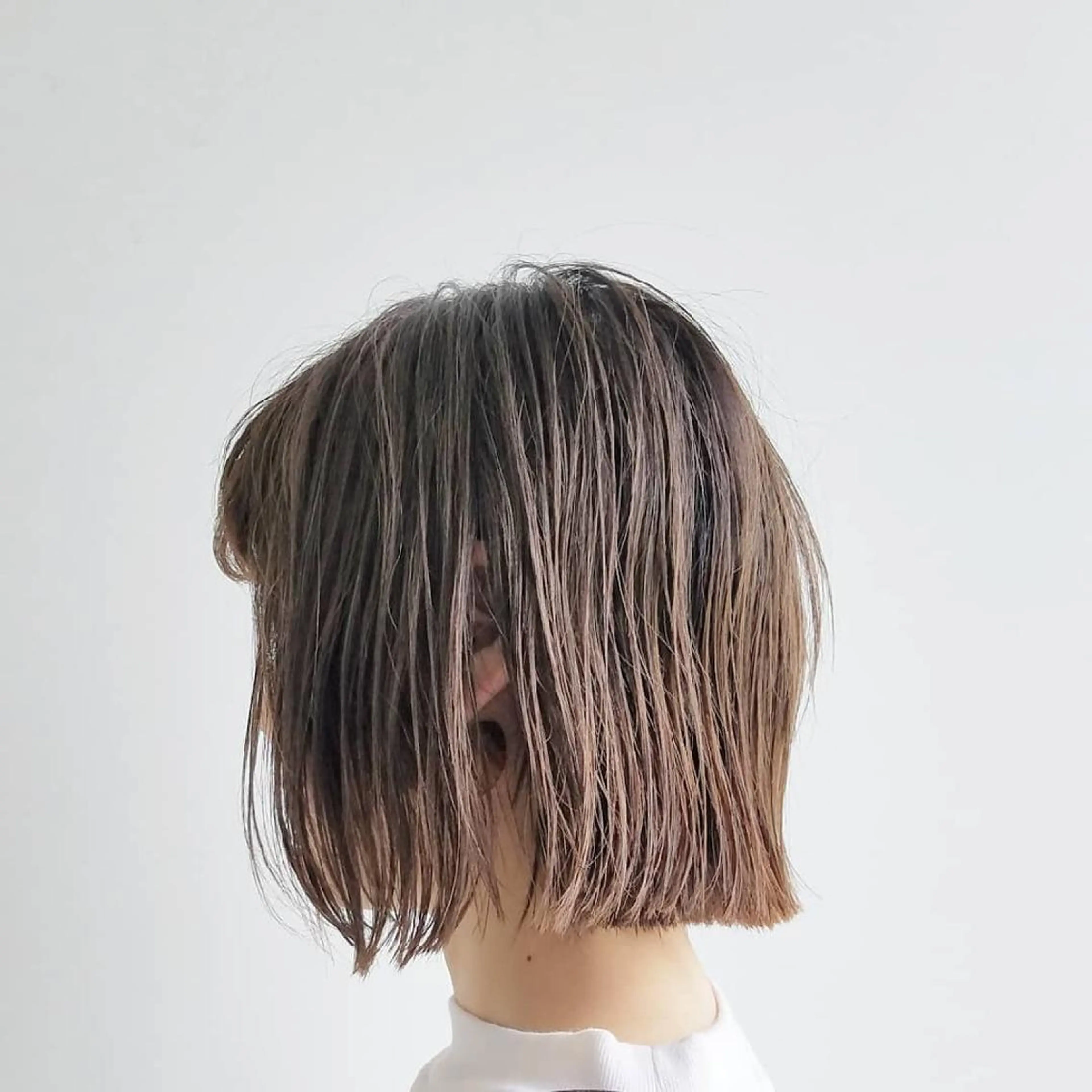 ショート カラー パーマ ヘアアレンジ iplus✴ まつげ、眉毛、耳つぼのマツエク・マツパデザイン