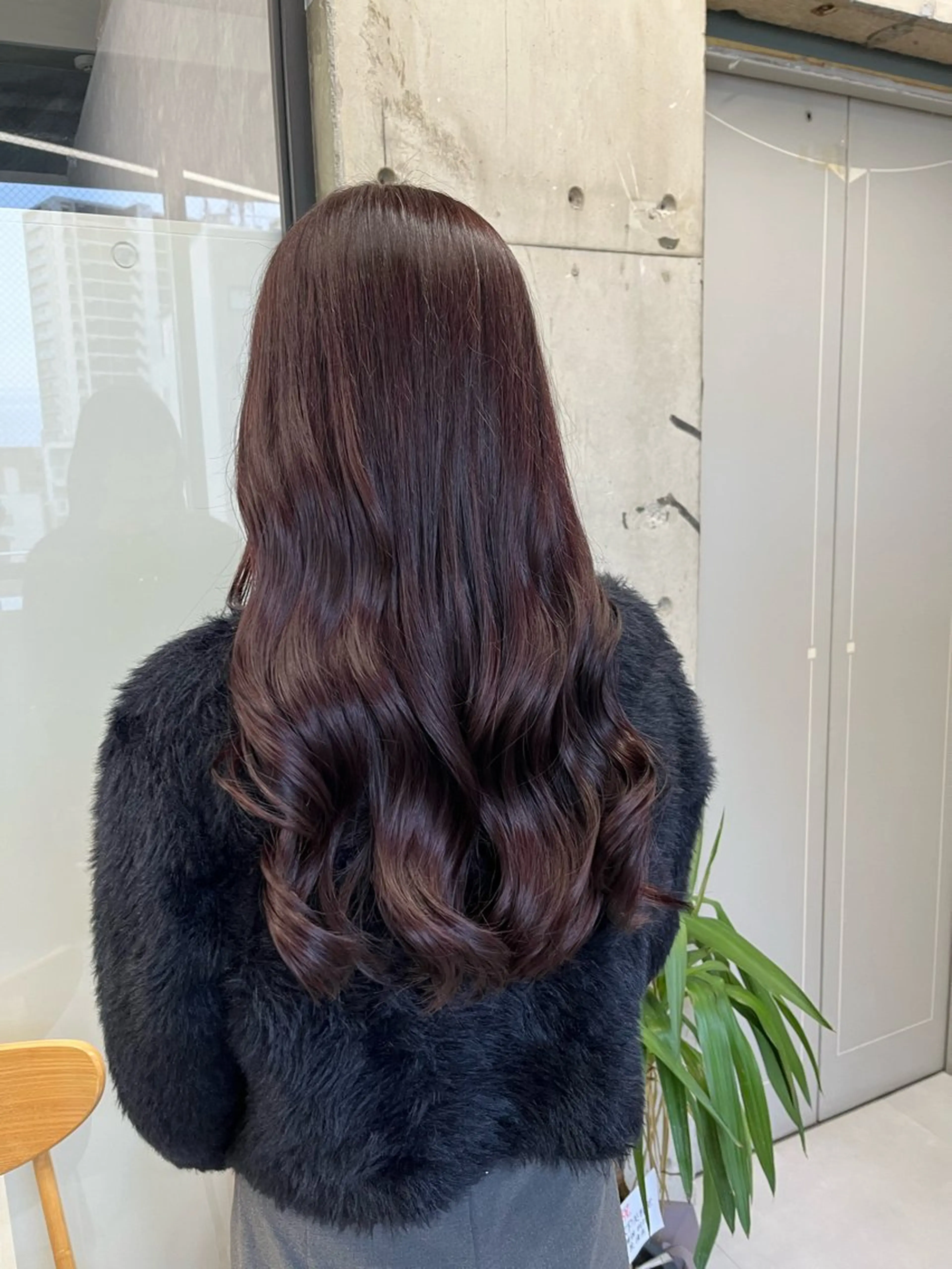 ロング カラー ブラウンカラー パープルカラー パープルブラウン yuri🌼 NUMBER 天王寺のヘアスタイル