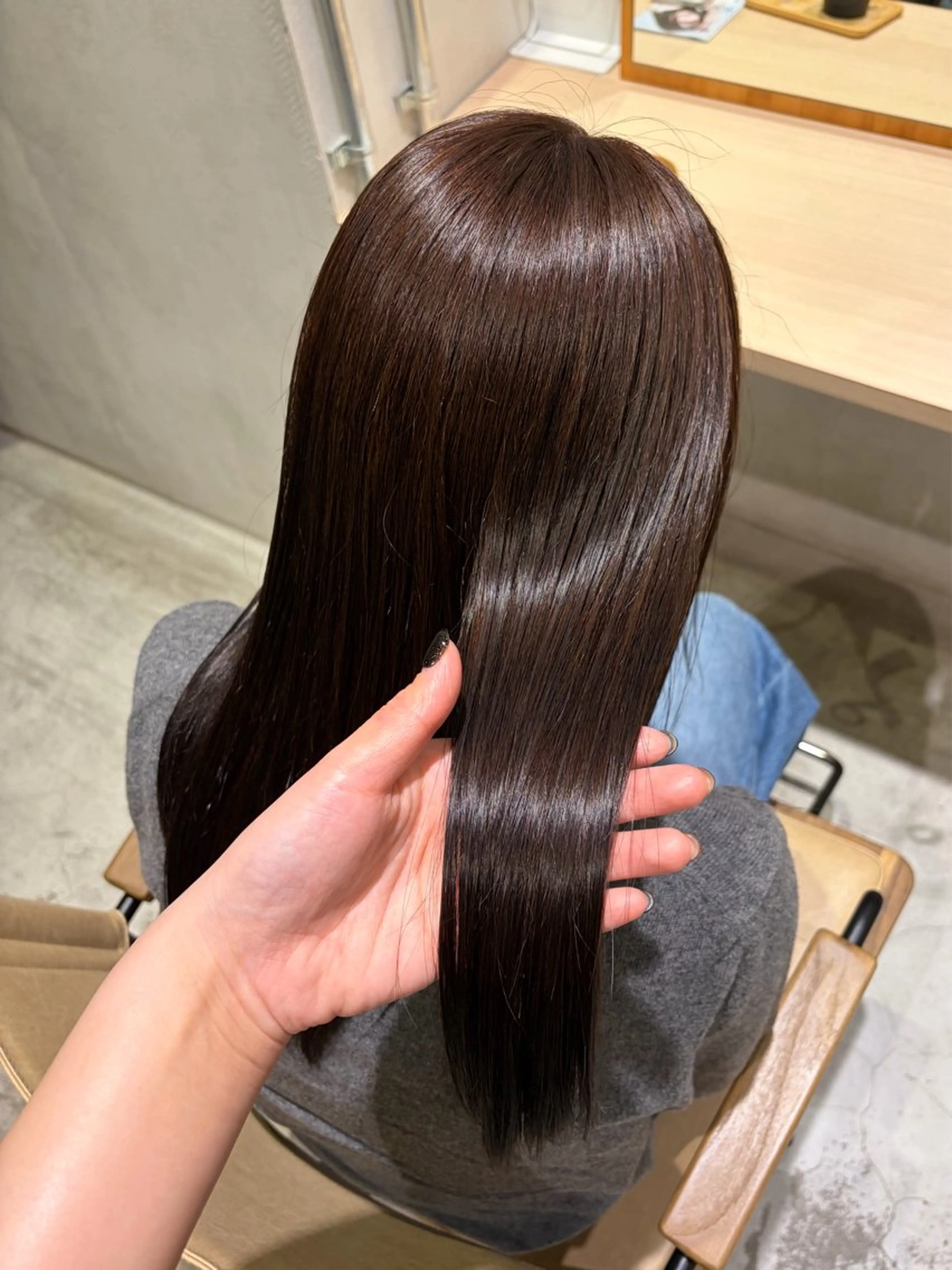 ミディアム カラー ブラウンカラー Lico所属・鈴木由衣 /ショート/艶カラーのヘアスタイル