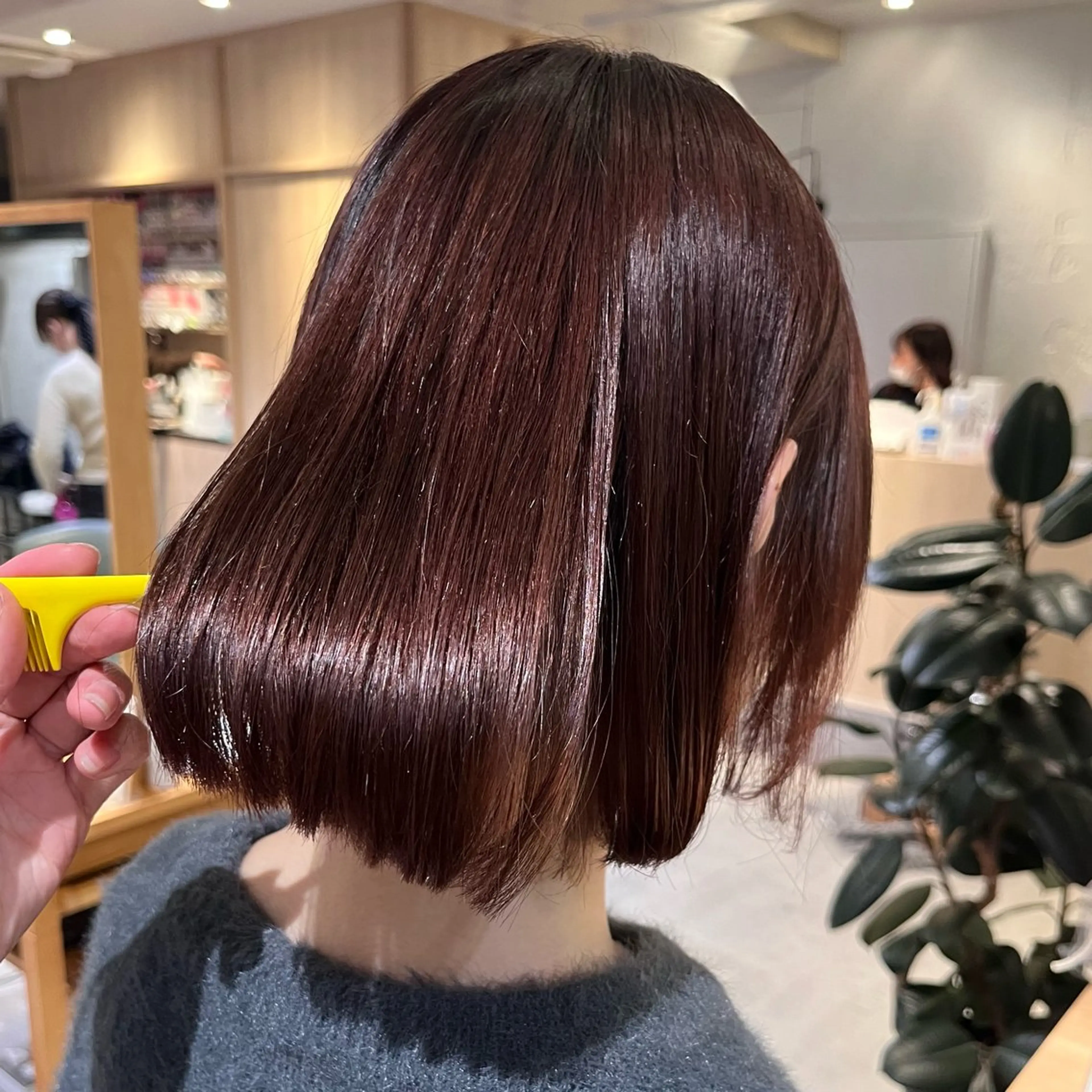 ミディアム オタク美容師🛍/ 酸性ストレート/艶髪のヘアスタイル