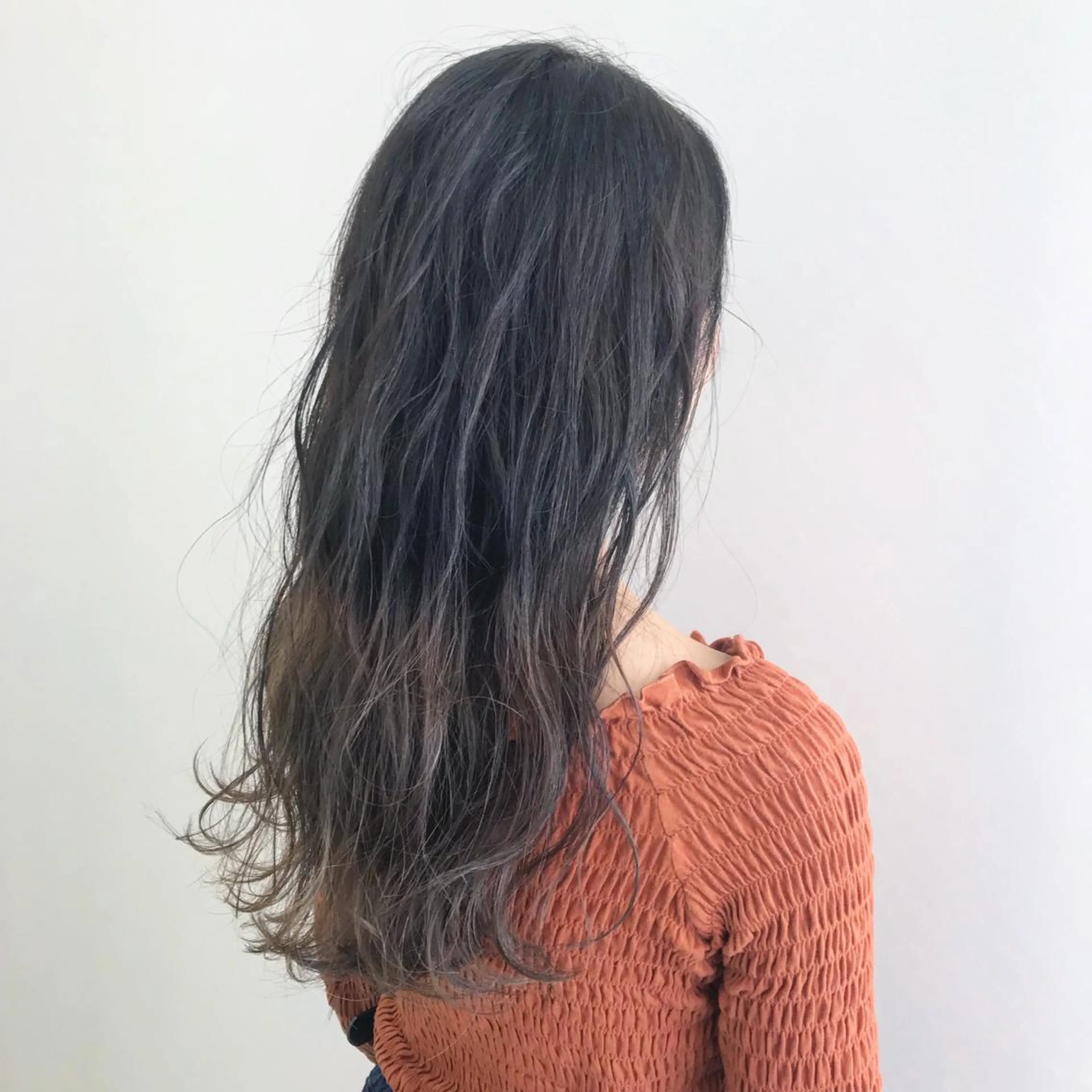 セミロング カラー ヘアアレンジ グラデーションカラー LATTAN COSITU所属・店長 大方康暉のヘアスタイル