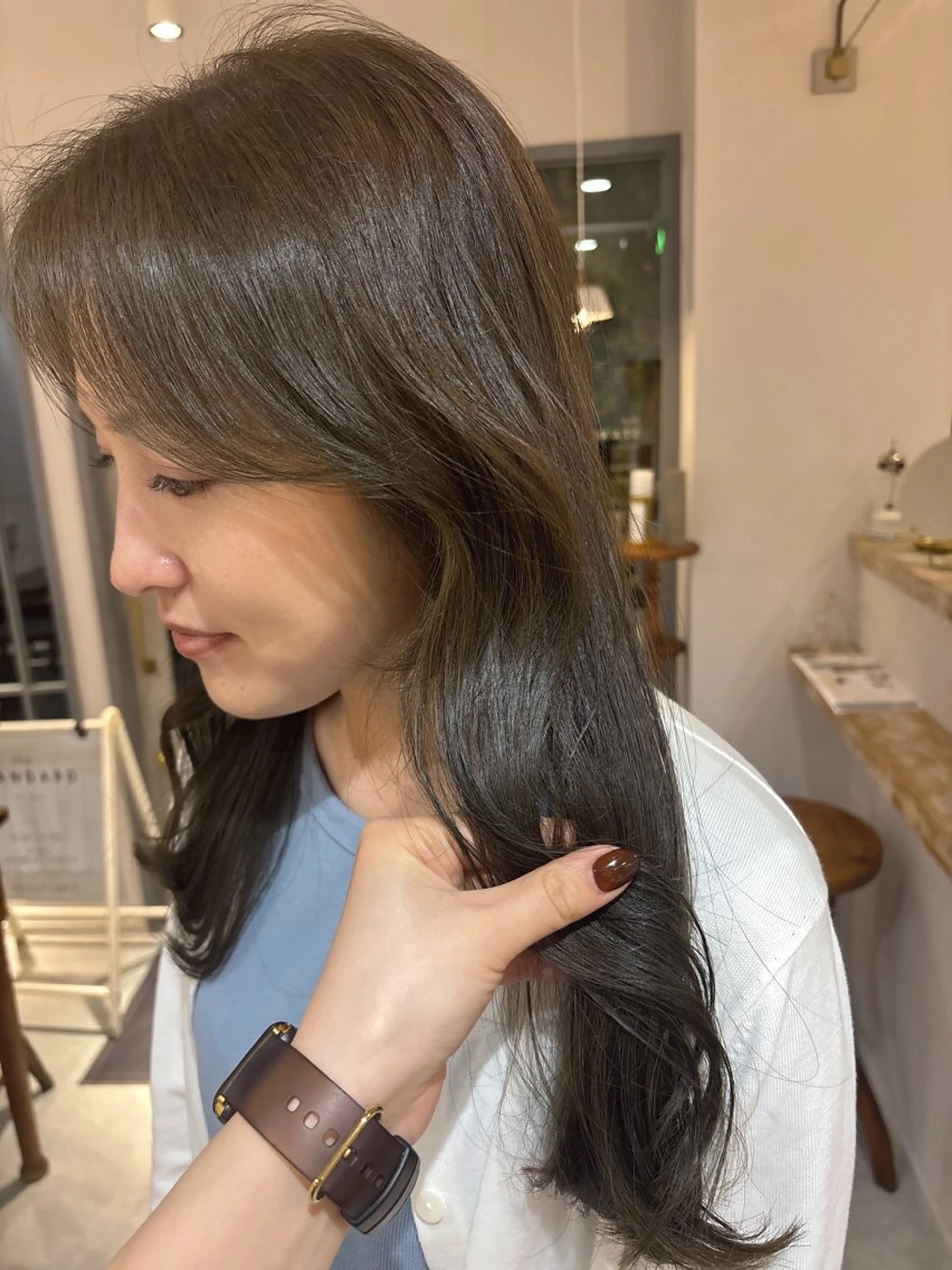 ロング 🎀調布仙川透明感オ リーブカラー干莉🎀のヘアスタイル