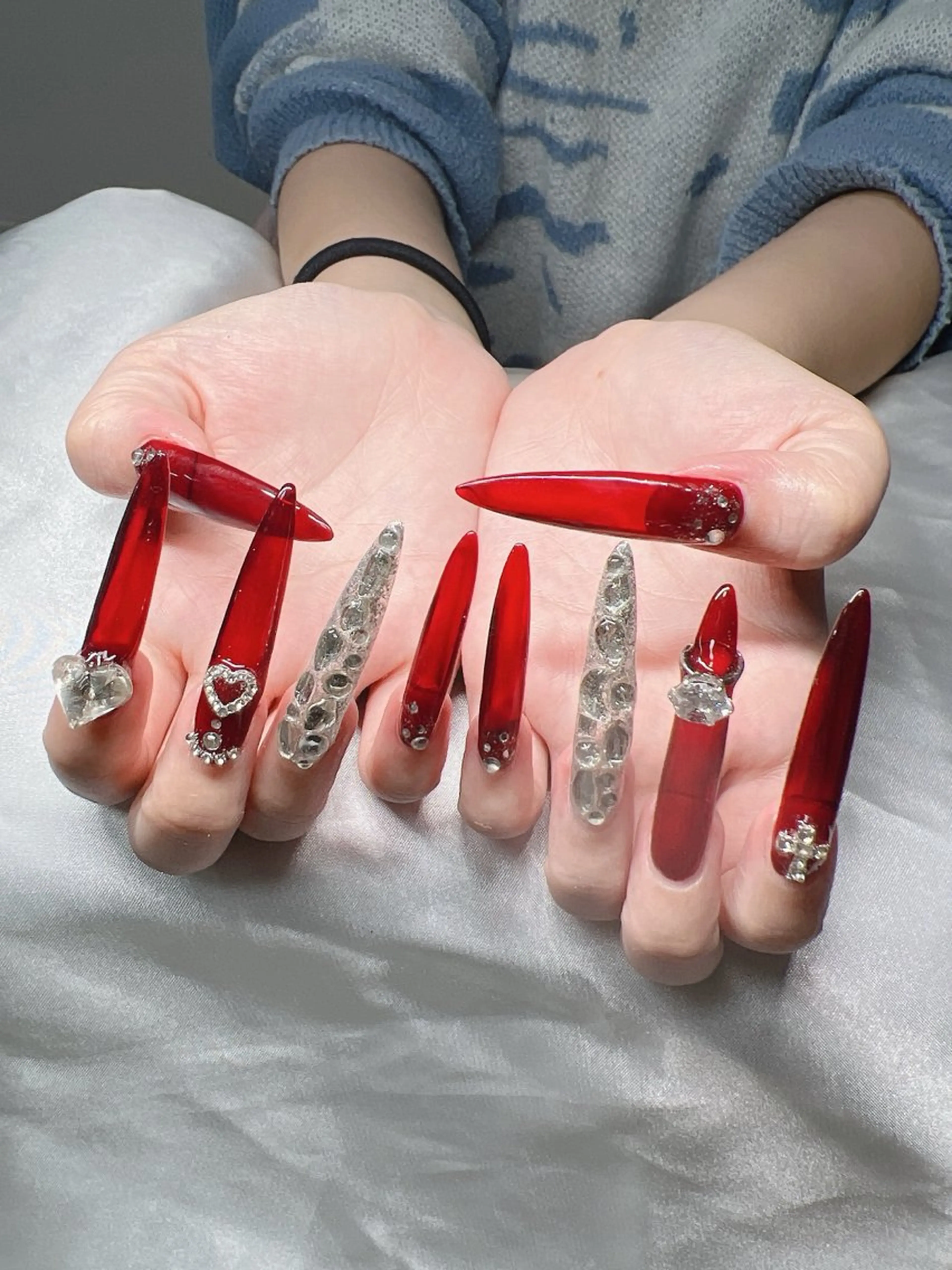 ネイル 長さ出し グラデーション 卒業式 キラキラネイル マグネットネイル ハンドネイル Lee Nailsのネイルデザイン