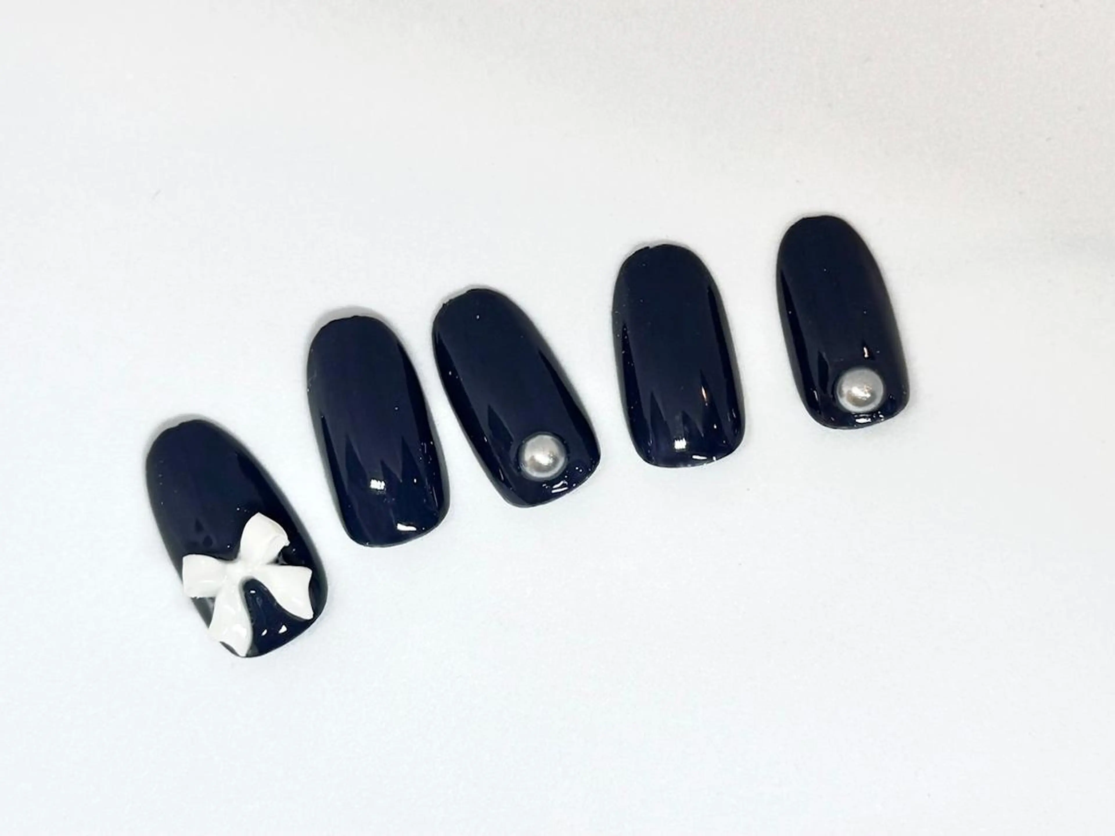 ネイル 長さ出し フラッシュネイル フットネイル フレンチネイル ジェルネイル ハンドネイル 【山岡】 ロイヤル•セラピストのネイルデザイン