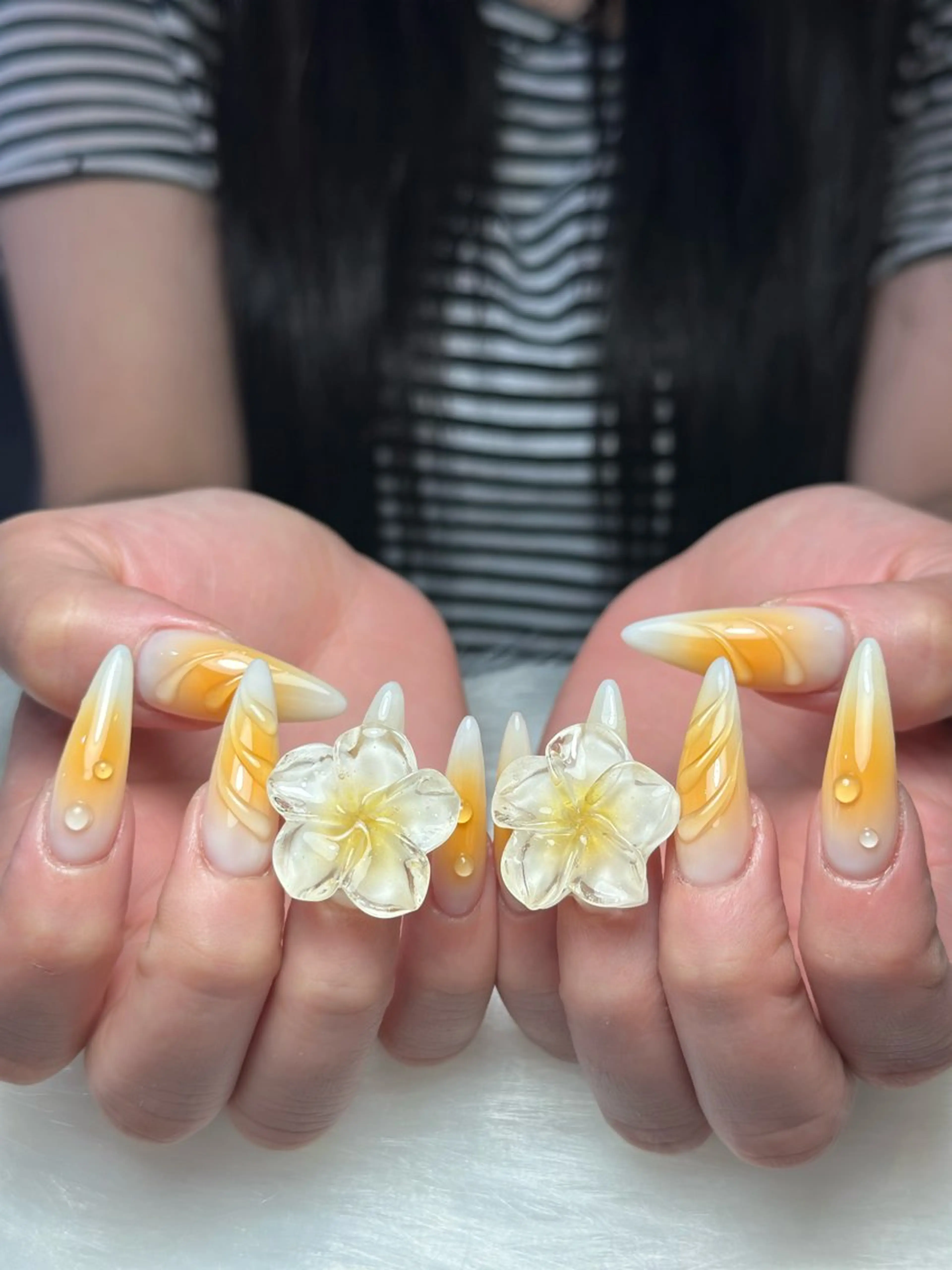 ネイル フレンチネイル グラデーション 韓国ネイル マグネットネイル シンプルネイル CoMo Nail Studio所属・CoMo Nailのネイルデザイン