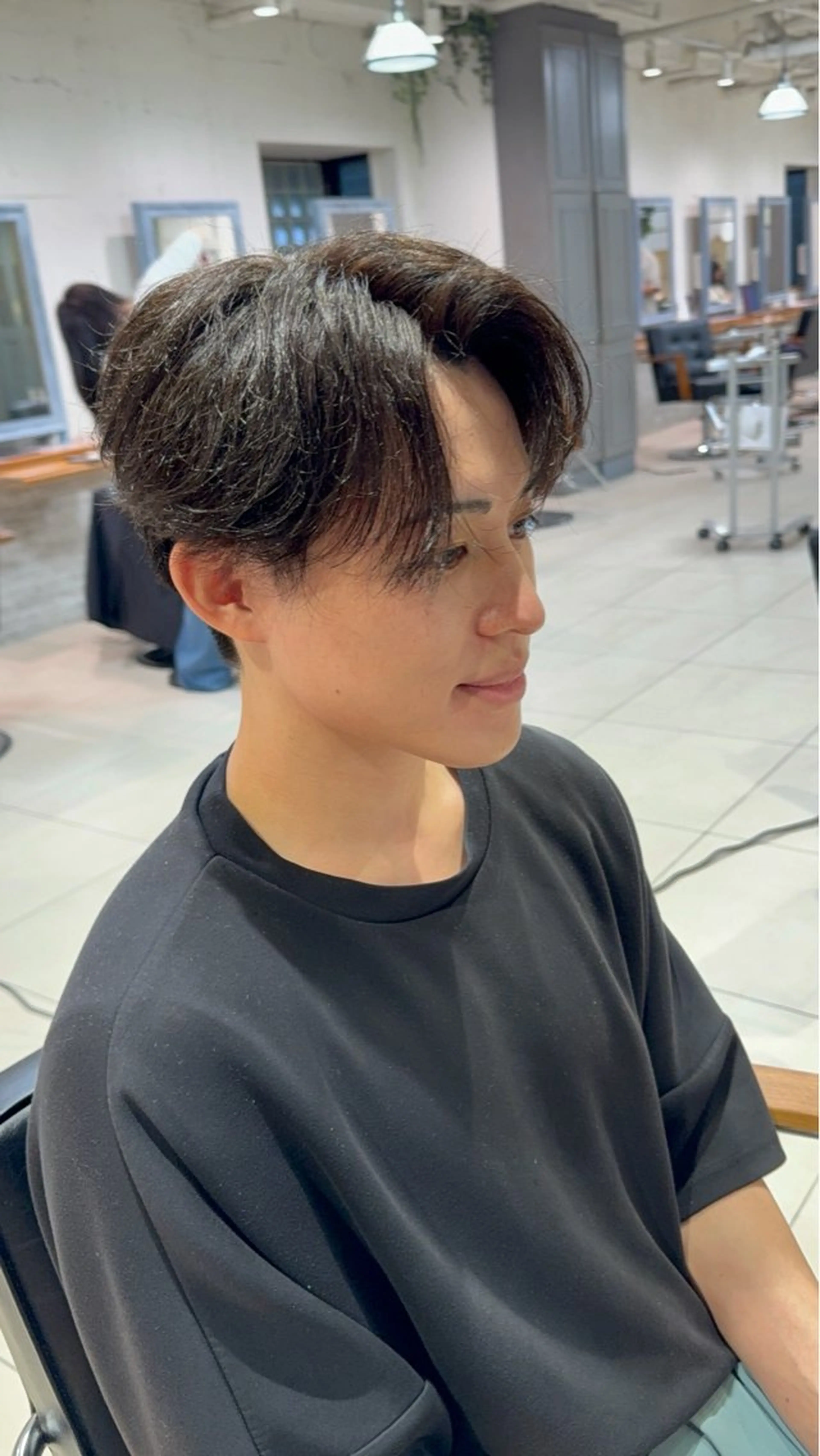 メンズ センターパート 髪質改善/透明感 カラー/カット/蘭のヘアスタイル