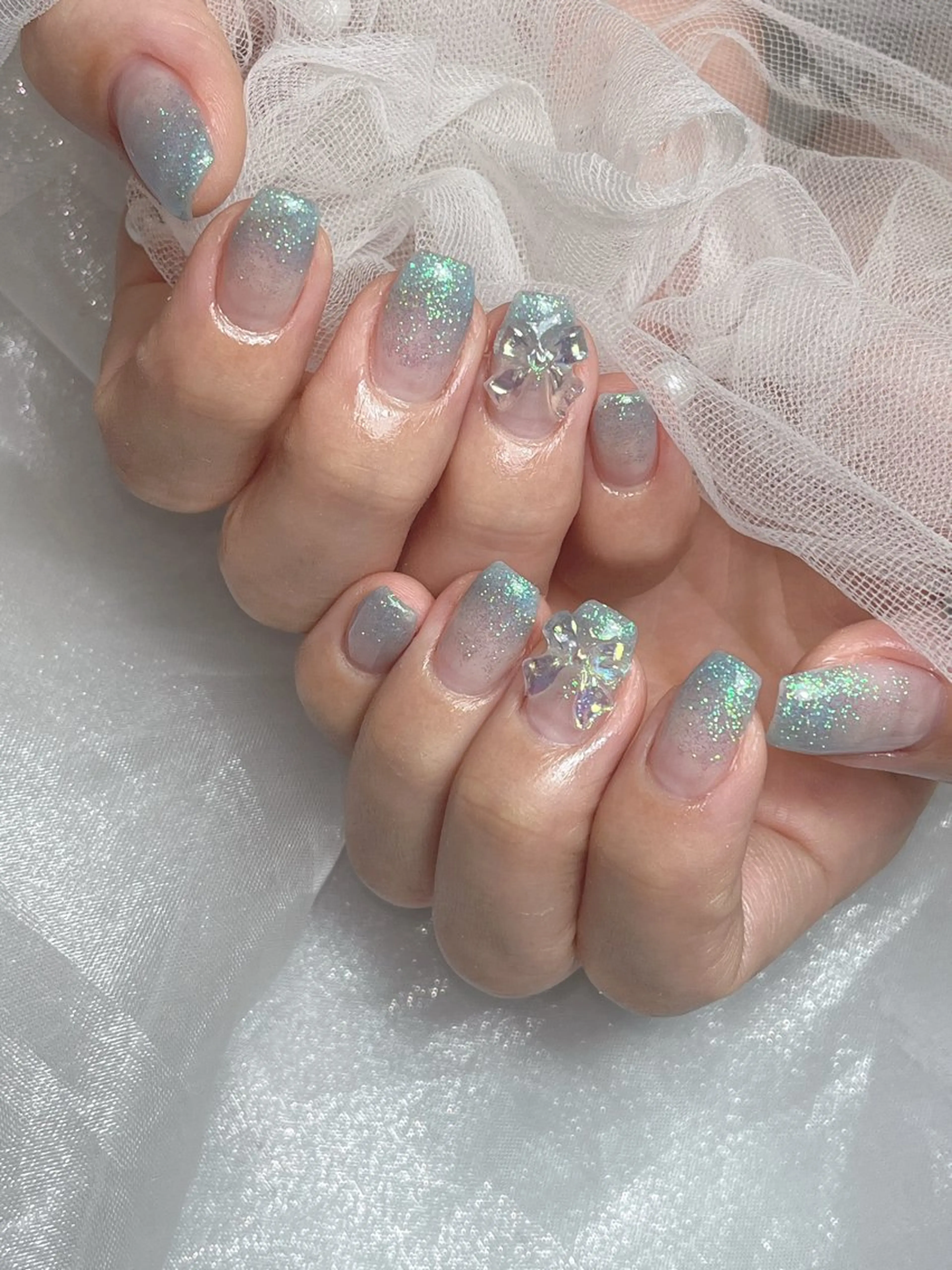 ネイル ラメ(グリッター) ラメグラデーション リボン ハンドネイル nails' it...のネイルデザイン