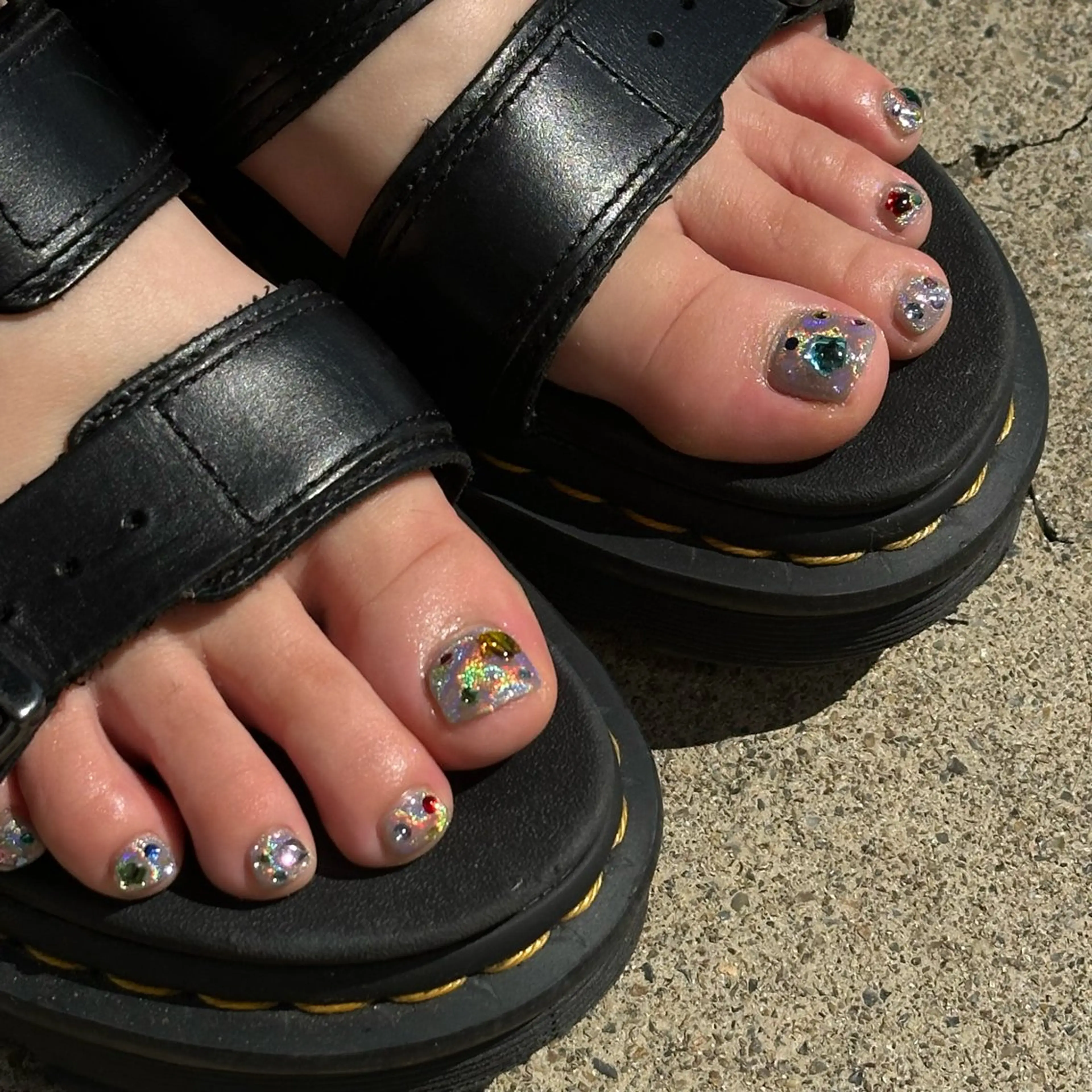 ネイル フットネイル COIN  nail hinataのネイルデザイン